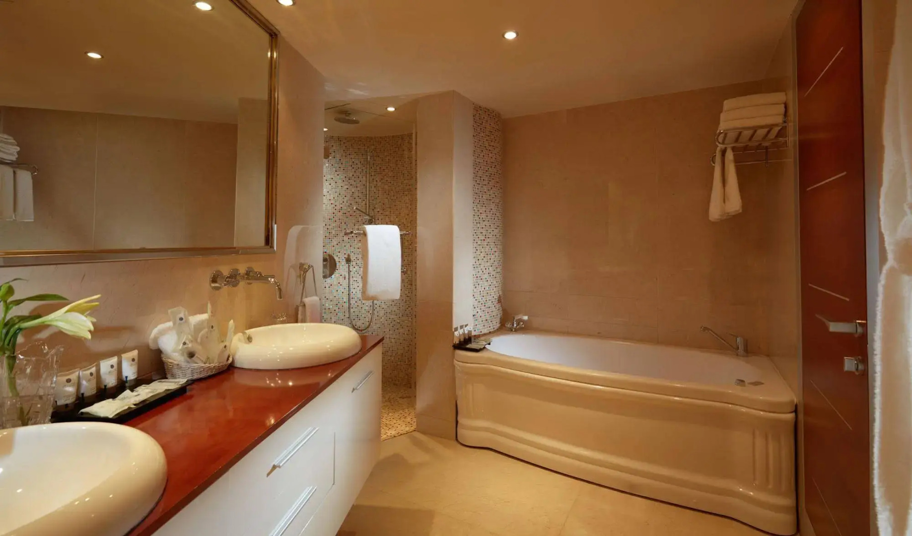 Отель Maysan Al Harithia