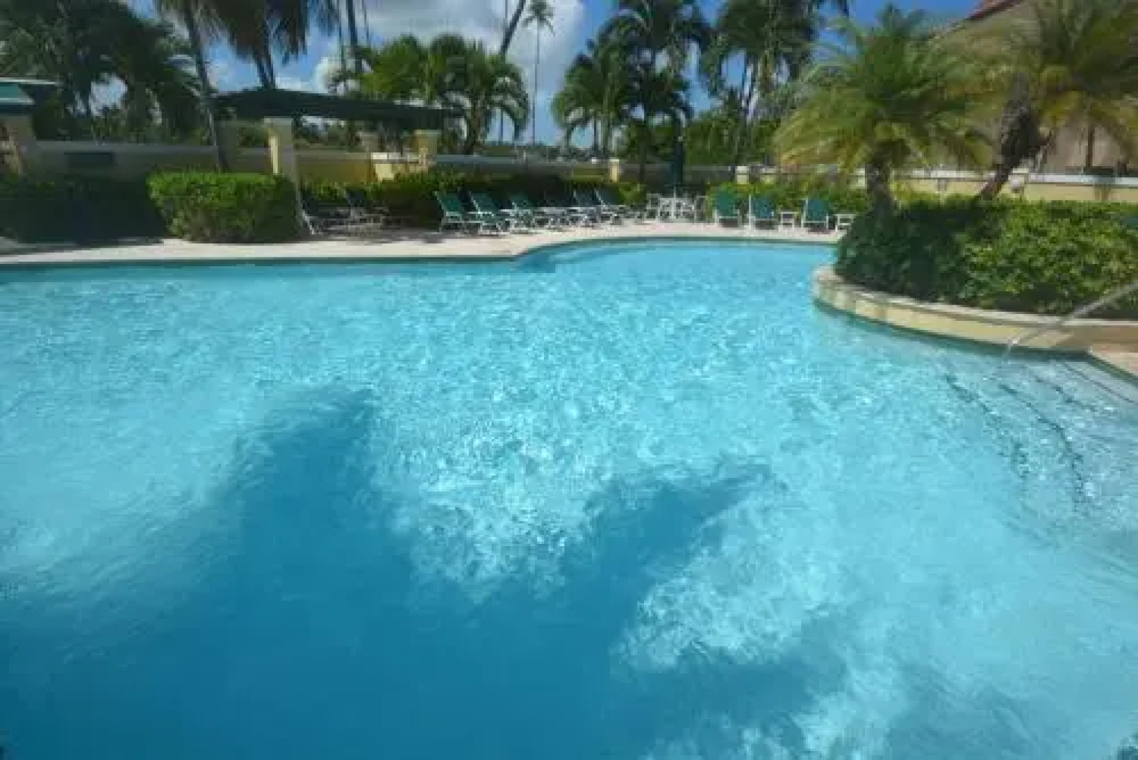BV103 - Amazing Oceanfront Condo steps from beach