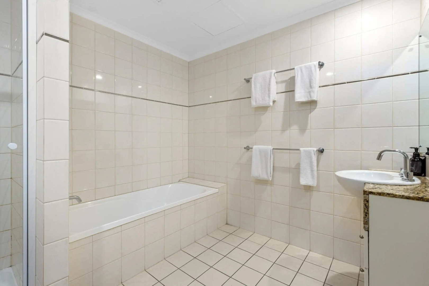 Quality Apartments Adelaide Central