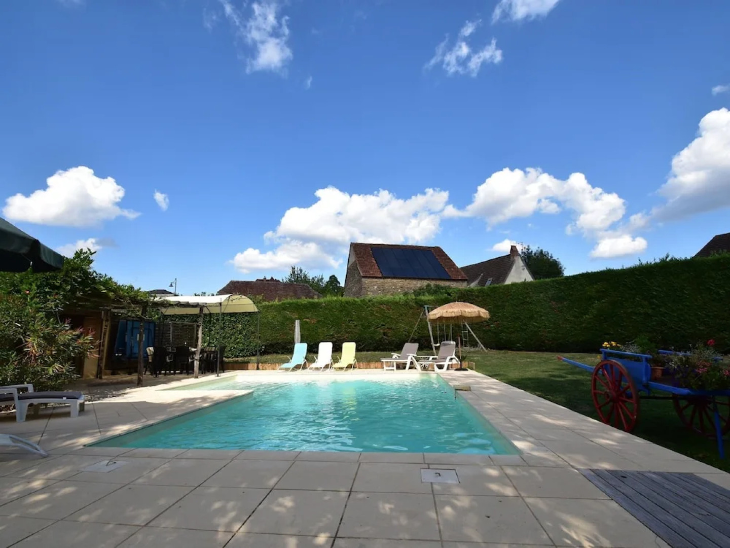 Cosy Authentic Holiday Home With Private Swimming Pool and Garden in Southern France