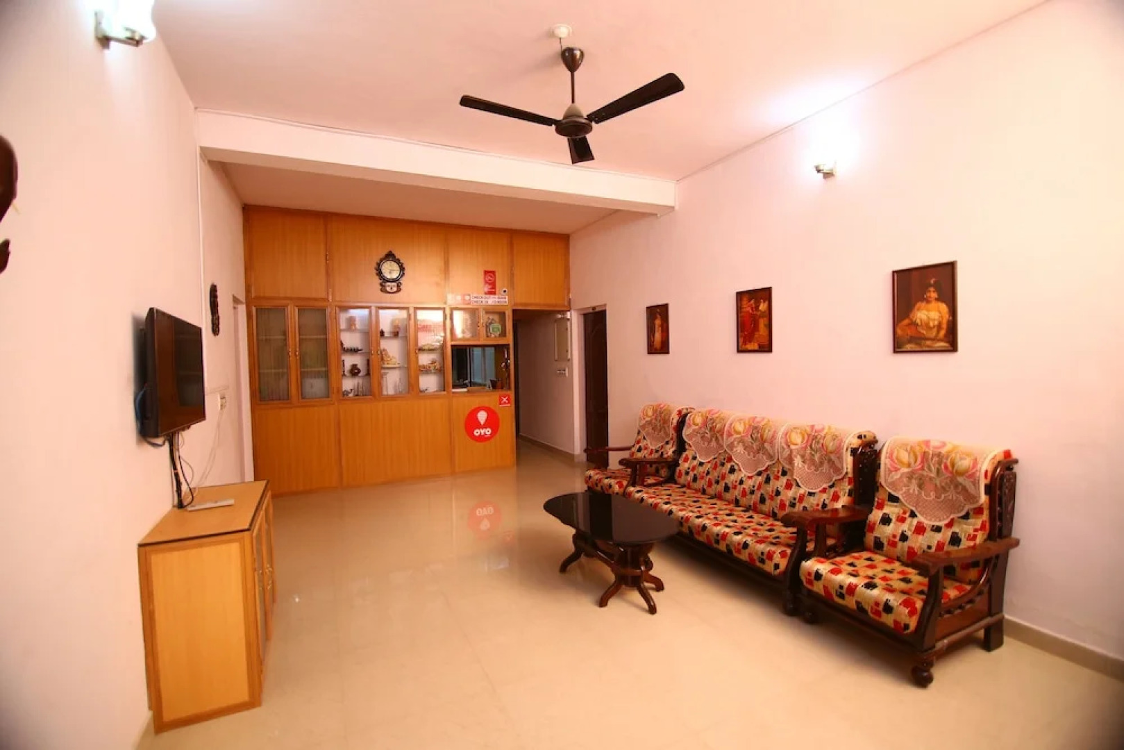 OYO 5517 Home Stay Grand Exotica Villa