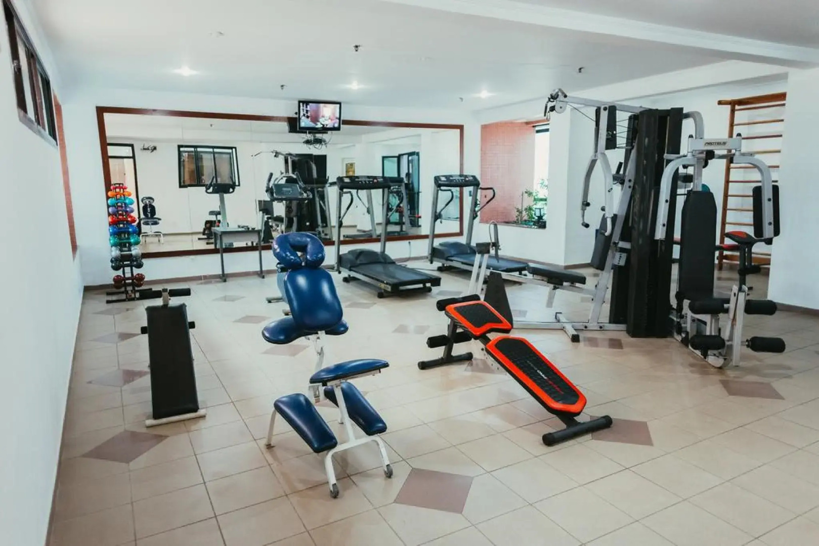 Summit Suítes Hotel Jundiaí