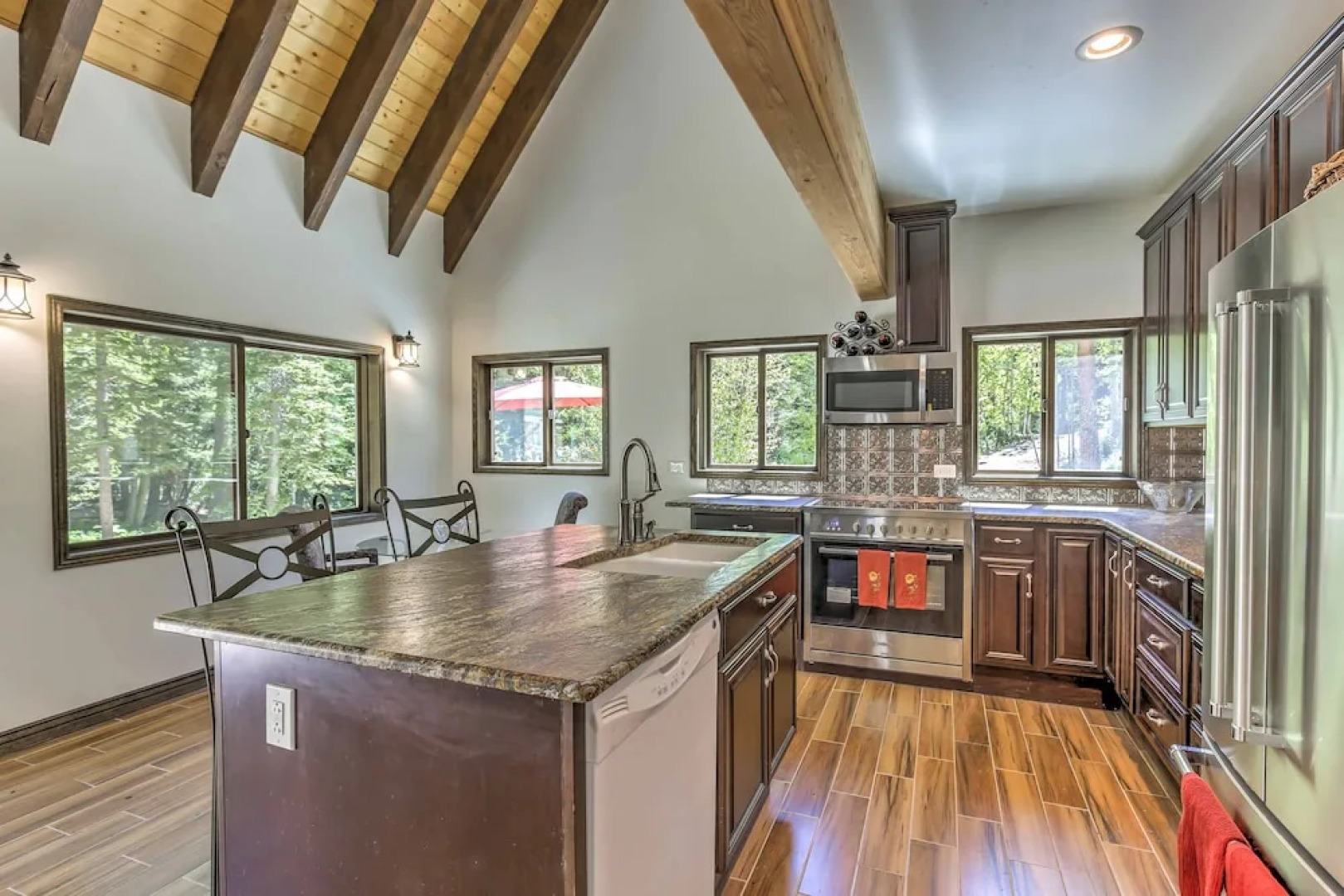 Cozy Dumont Cottage With Mill Creek Views!