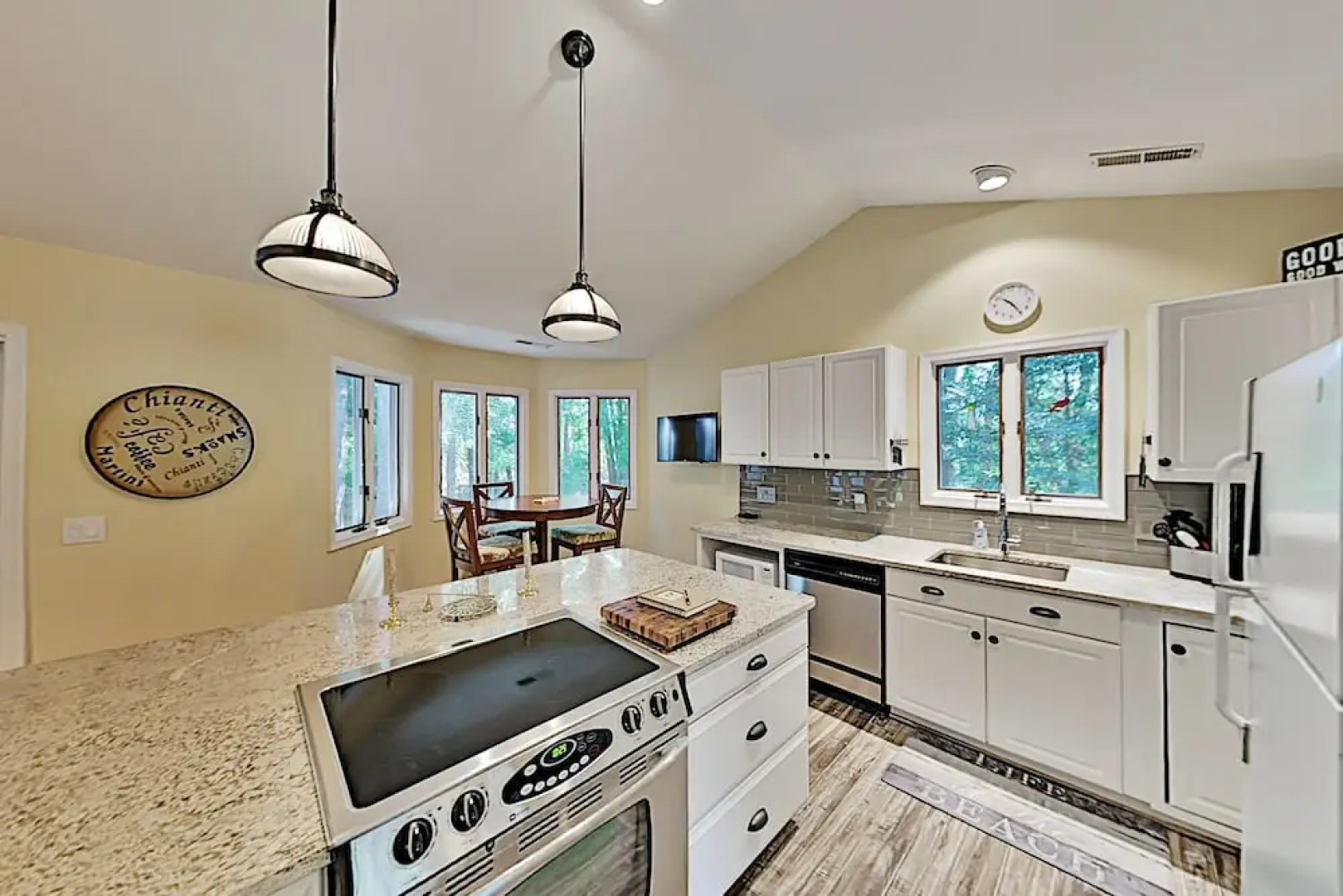 Salt Pond Golf W/ Pools & Designer Style 3 Bedroom Home