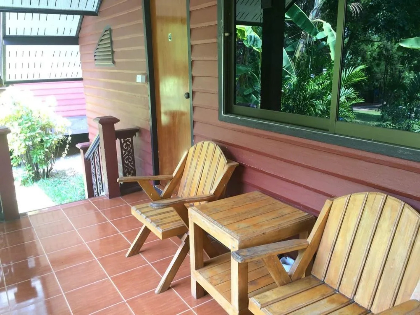 Ban Suan Klang Muang Resort