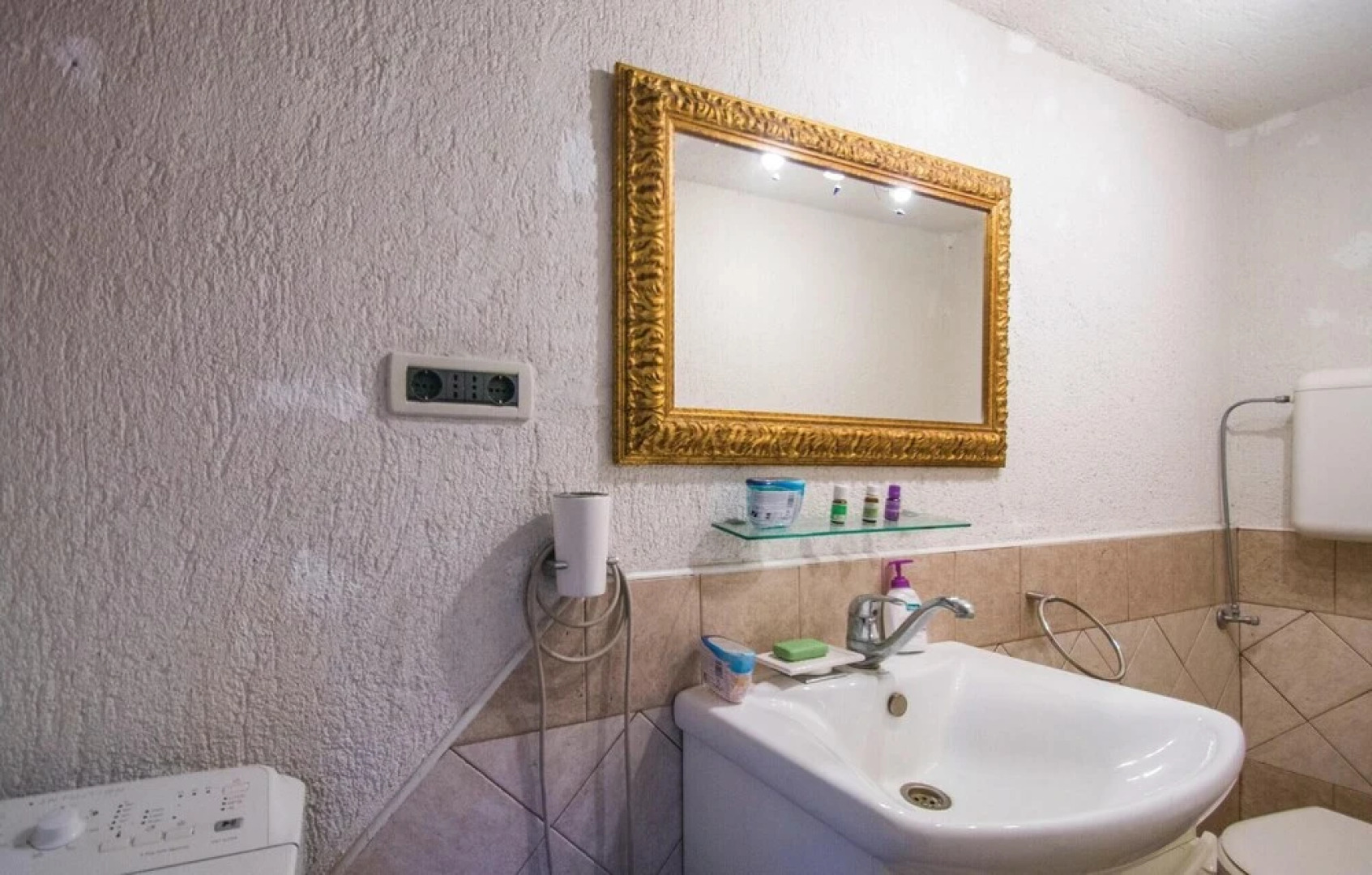 Beautiful Home in Nedescina with Hot Tub, Sauna & 1 Bedrooms