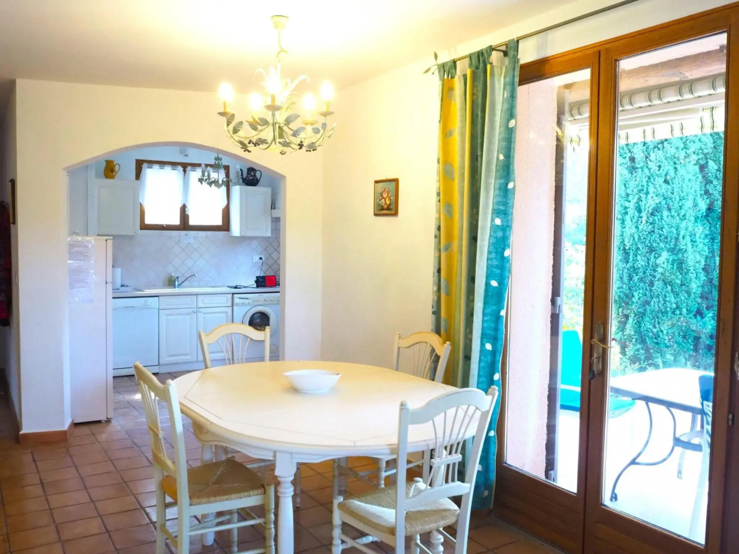 Holiday home with outdoor pool, Bédoin