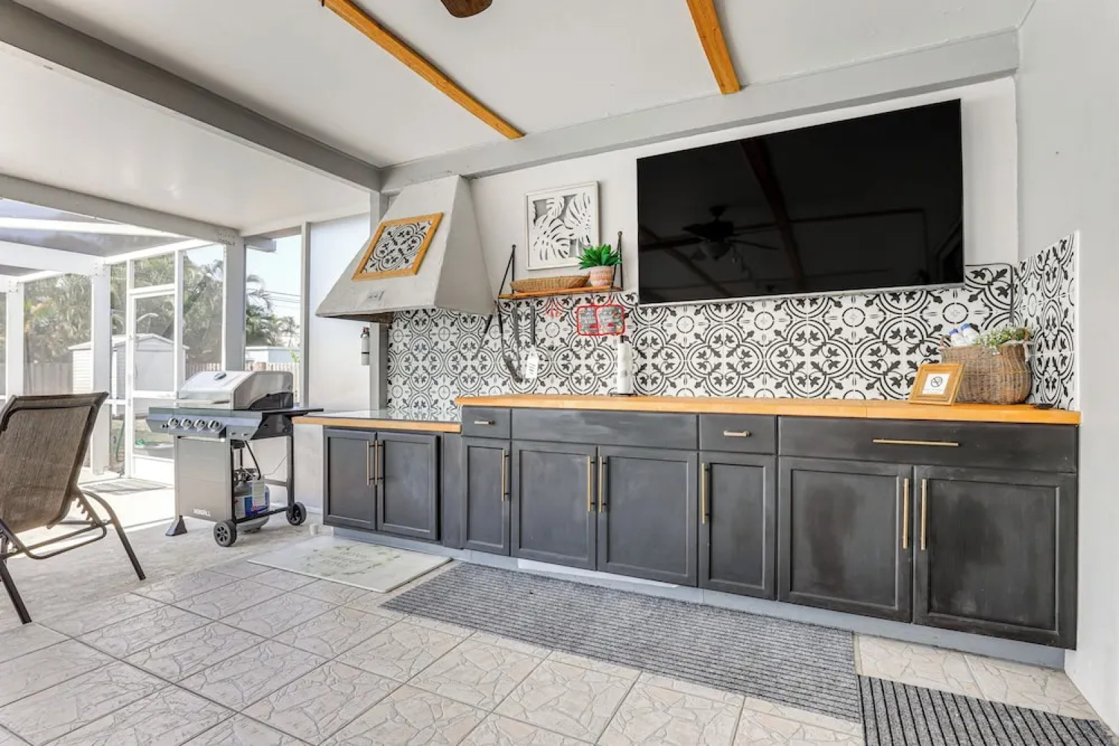 'tropical Landing' Stuart Home w/ Pool + Grill!