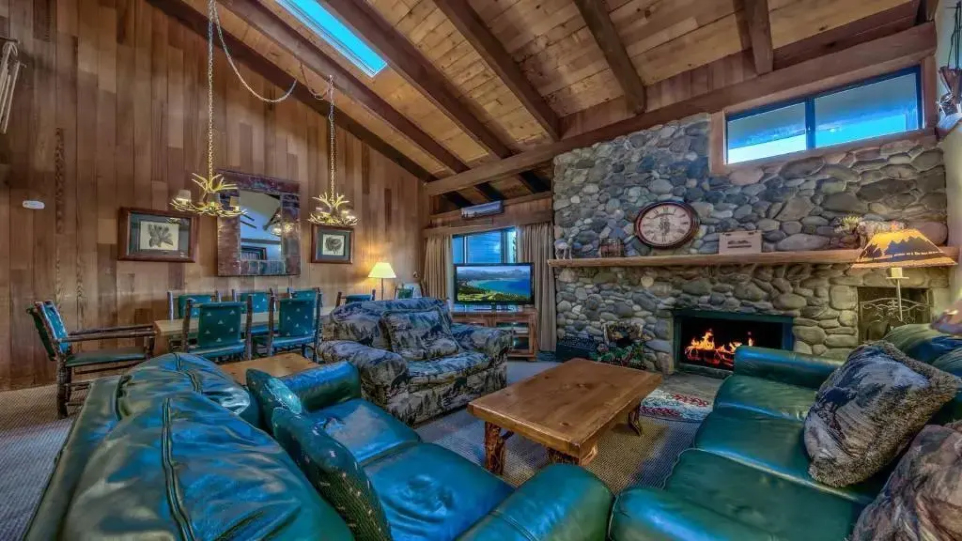 Aston Lakeland Village Beach & Mountain Resort