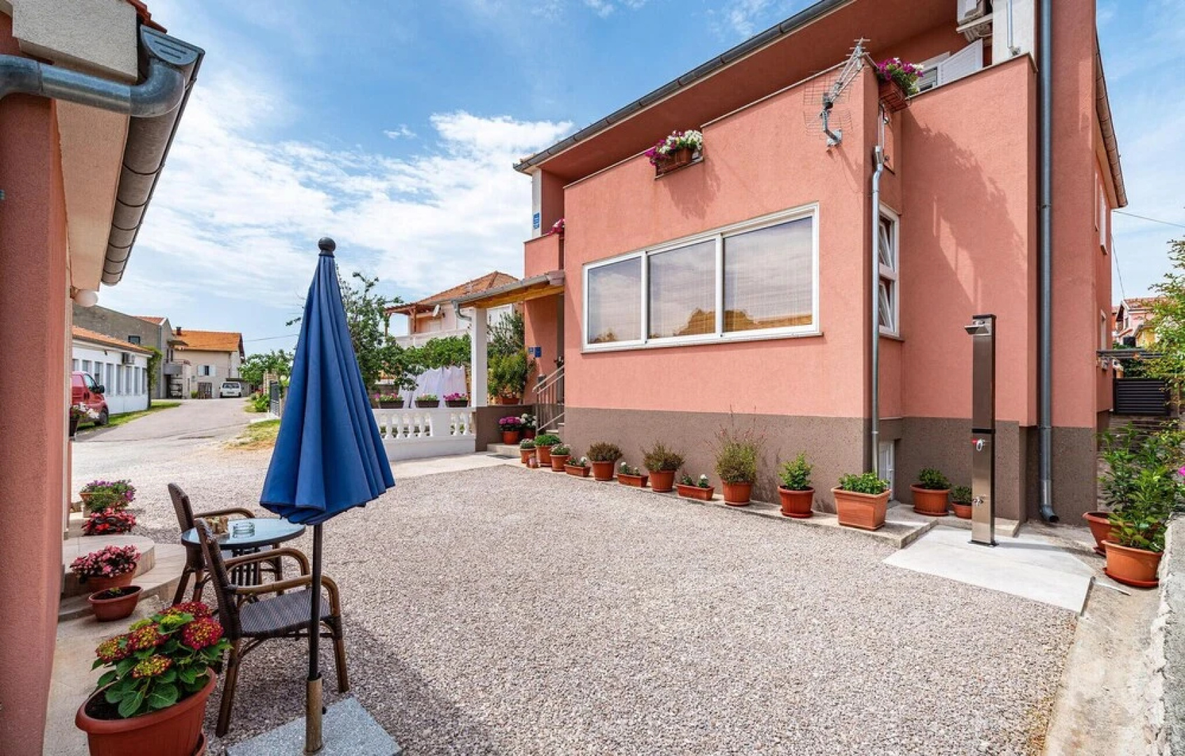 Beautiful Apartment in Posedarje With Wifi and 4 Bedrooms