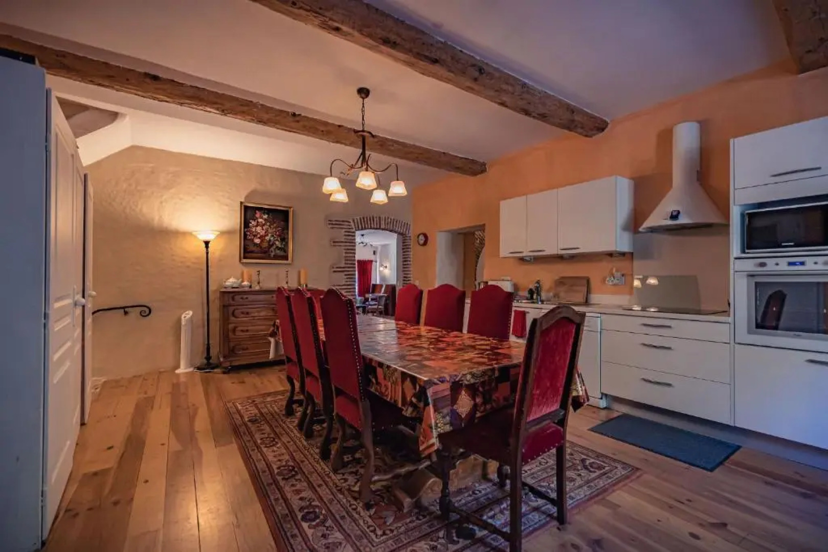 Sundrenched Relais de Poste in Serdinya