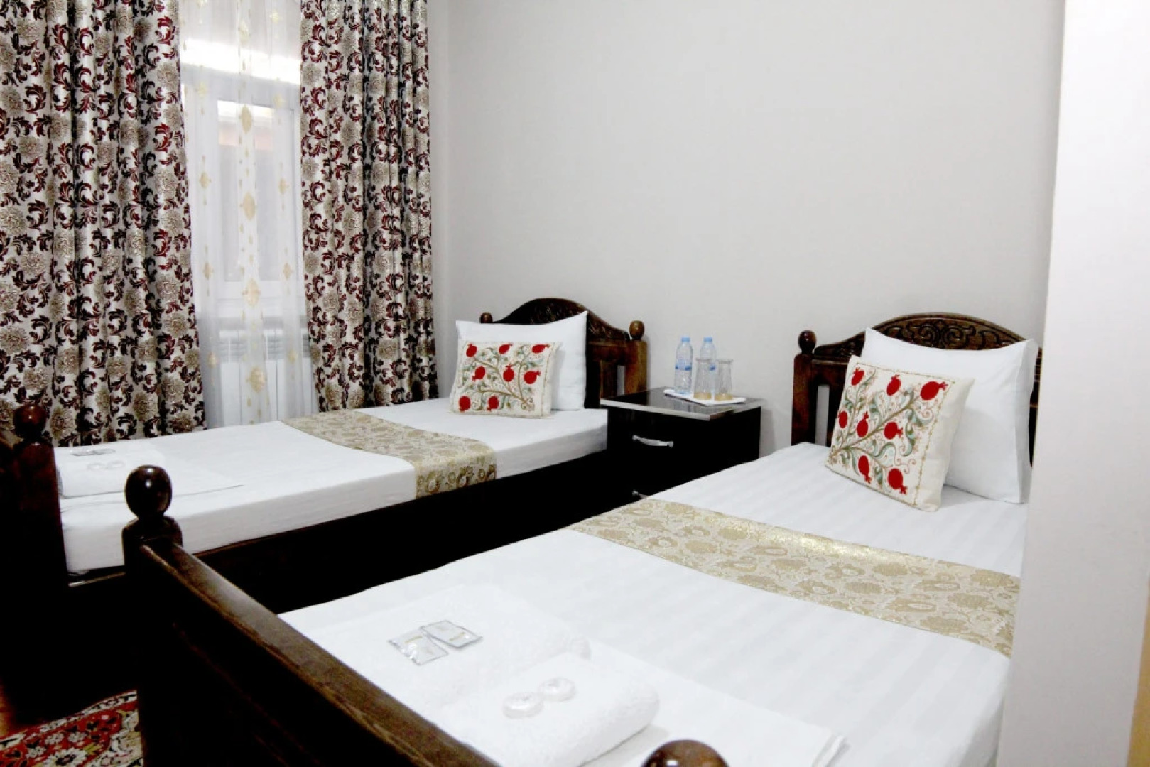 Al Mansur Guesthouse