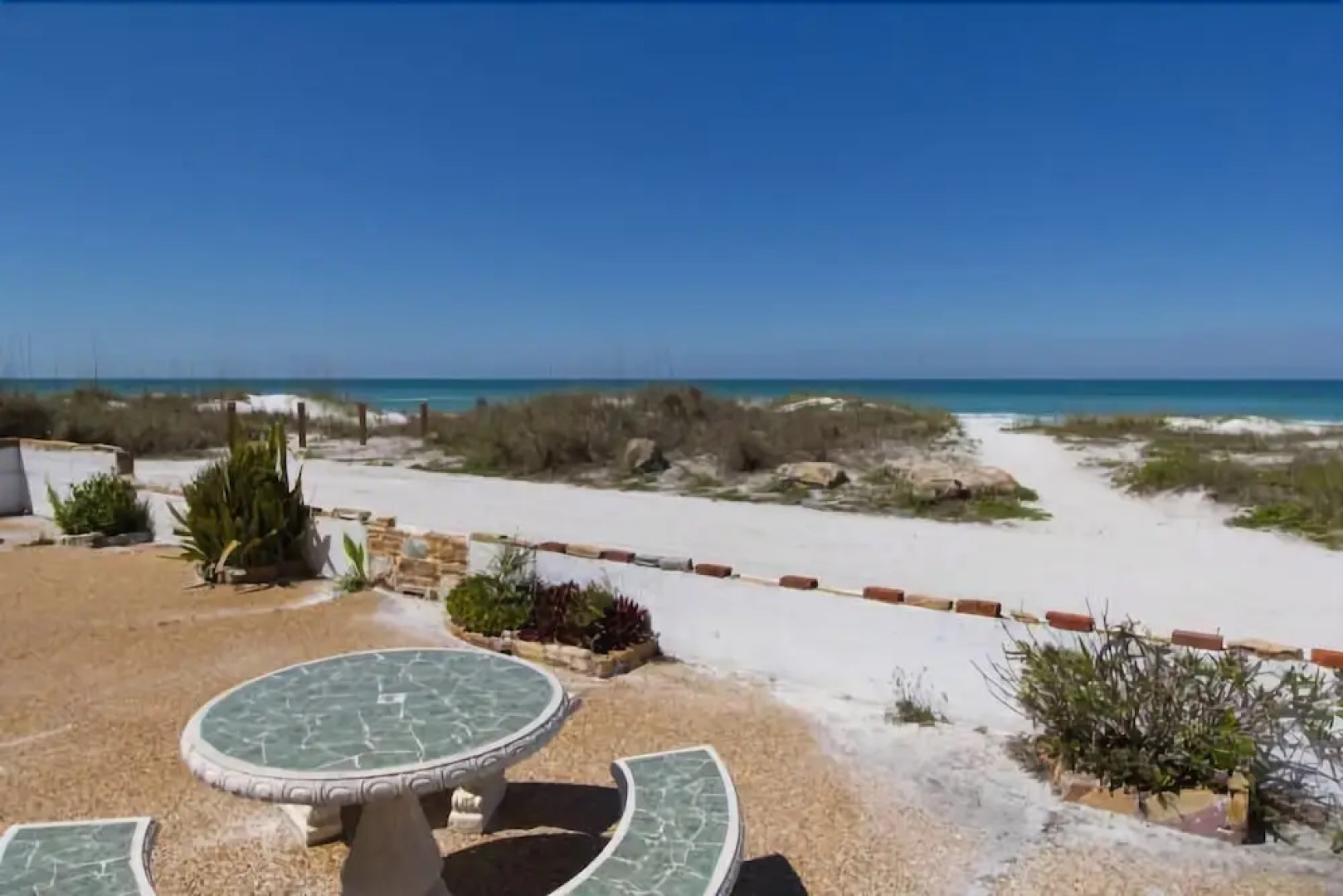 Jukes Beach House by RedAwning