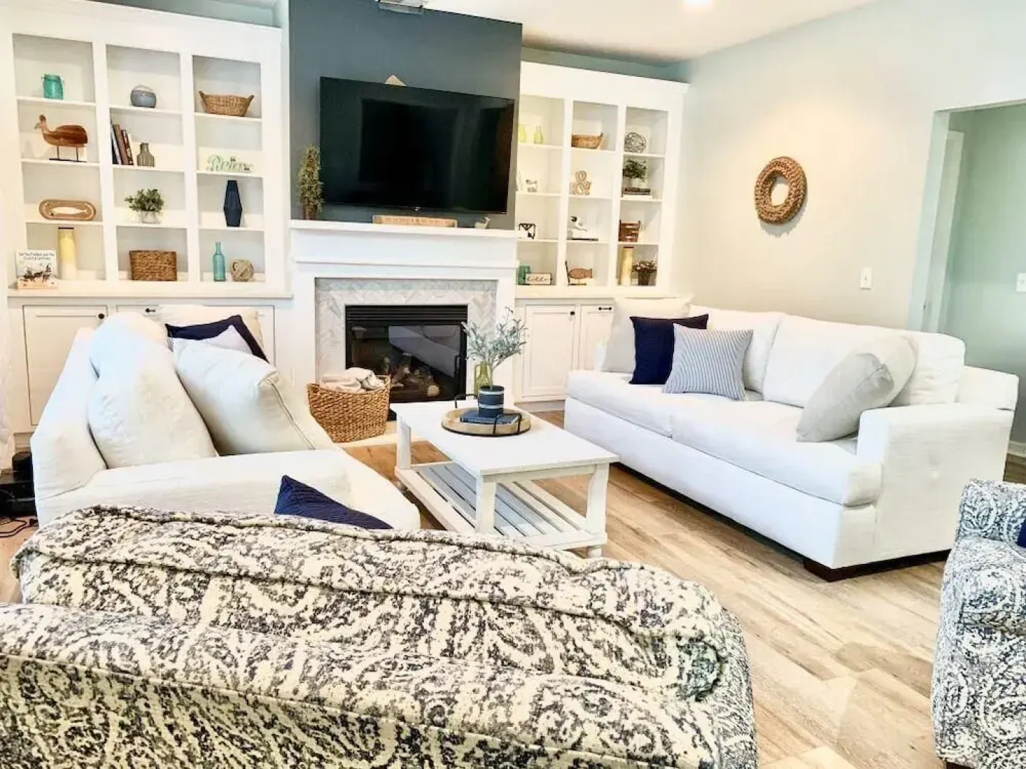 Saltee Cove Coastal Getaway - Charming 3 Bedroom/2.5 Bath Lowcountry Cottage