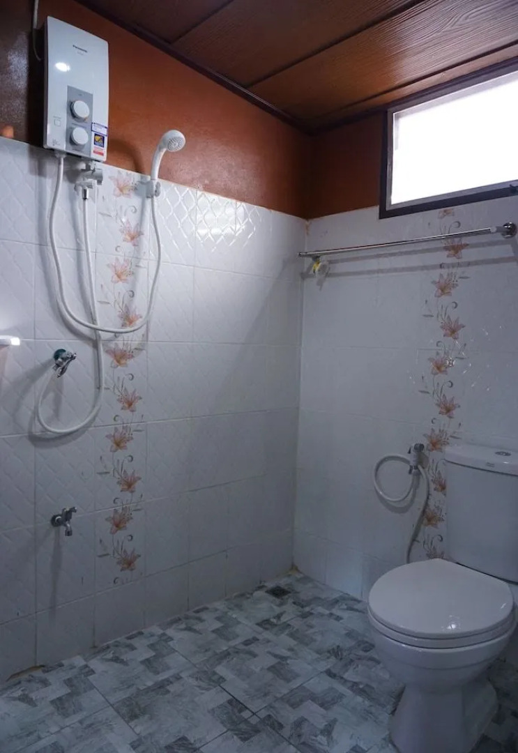 Lampang Bouteak Resort