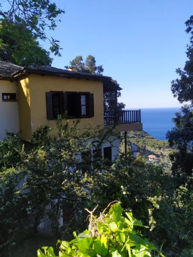 Apartments in Mylopotamos