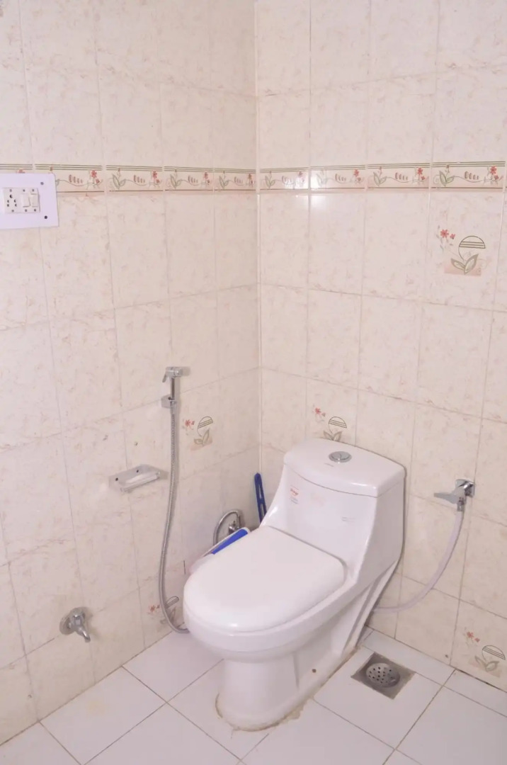 Pops Hotel & Restaurant