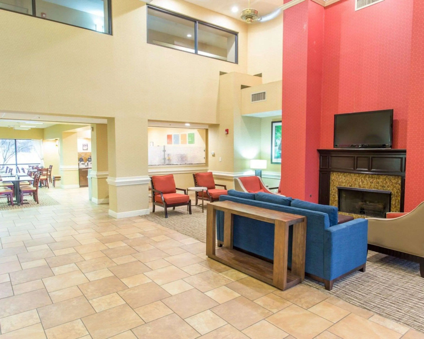 Comfort Suites Port Allen - Baton Rouge