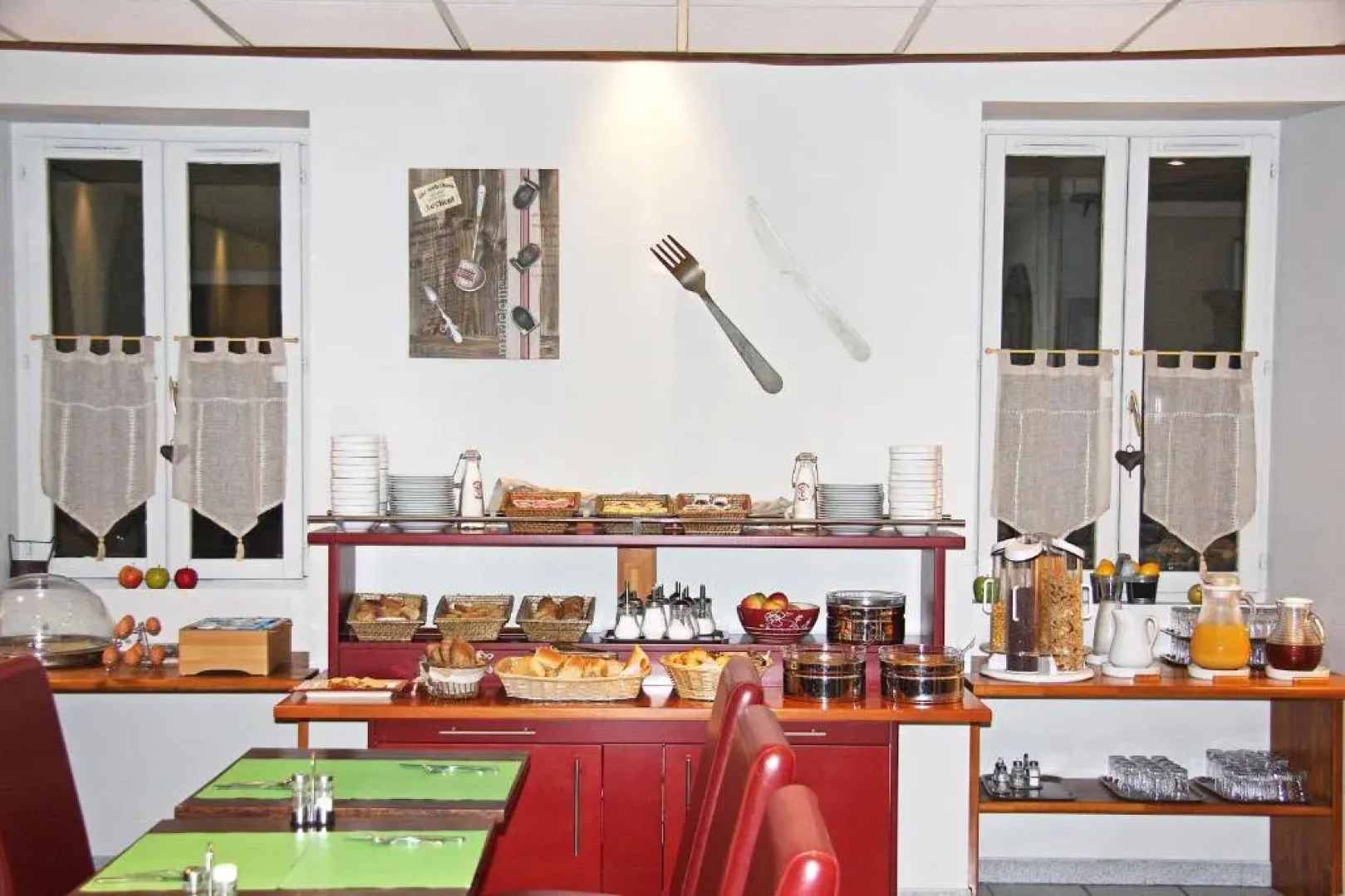 Hôtel de Genève , Faverges-Seythenex 74210, Haute Savoie