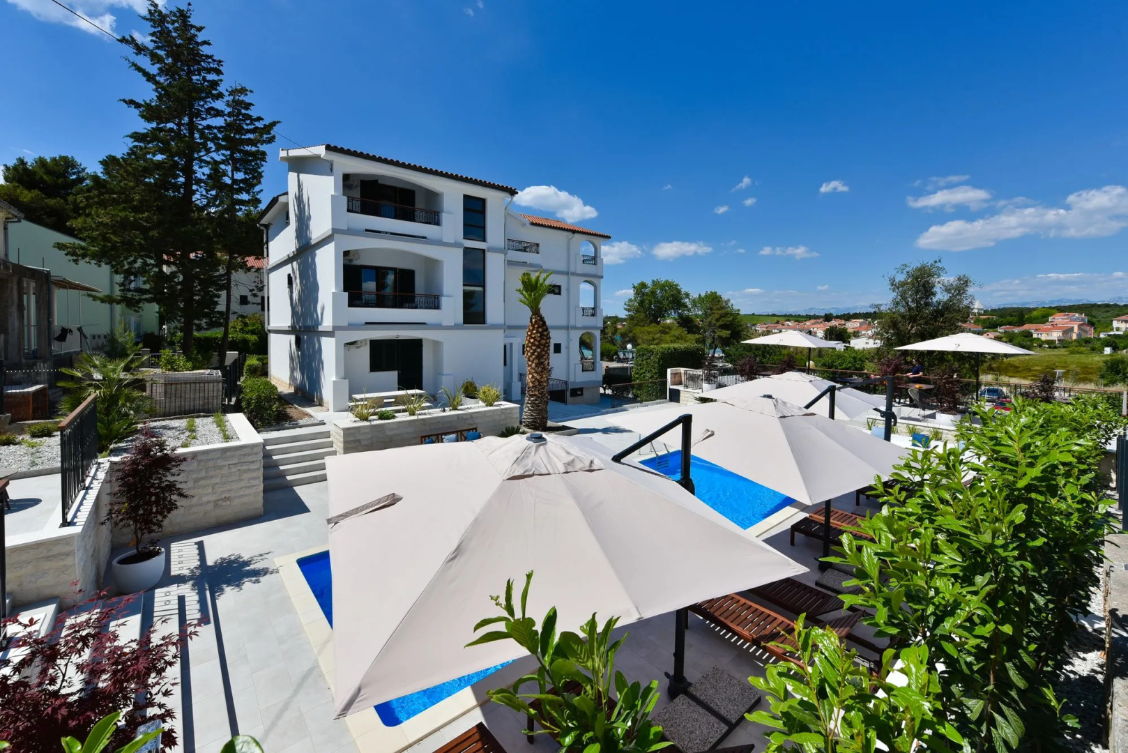 Mediterraneo Garden Apartments