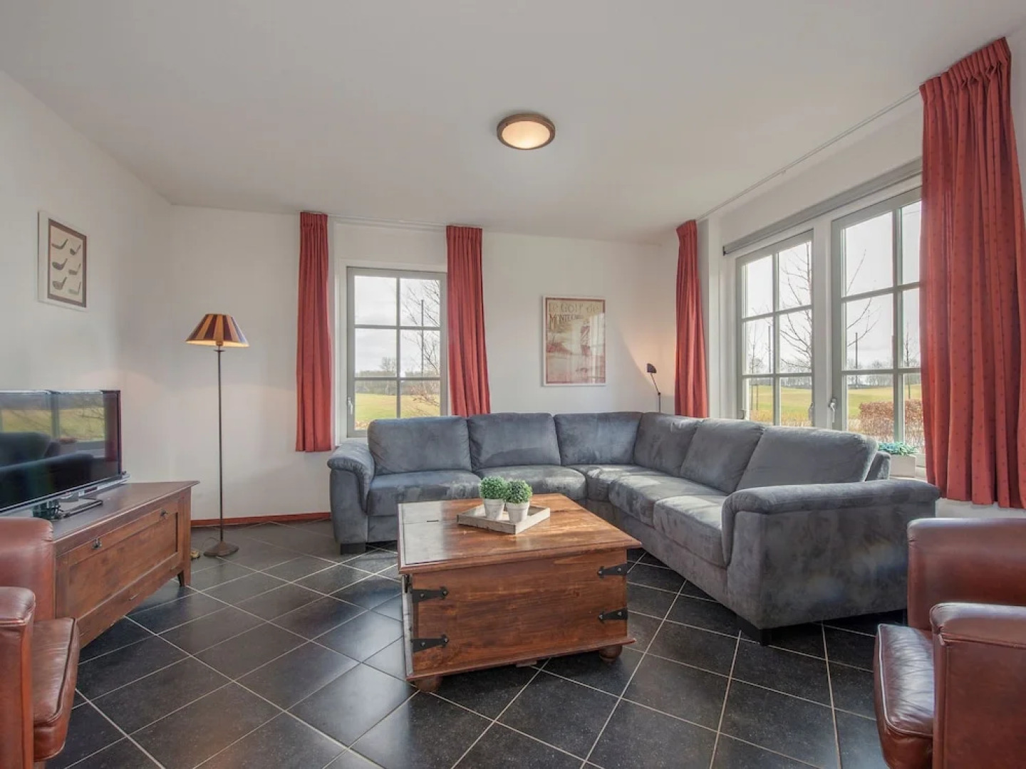 Stately, Luxury Villa With 3 Bathrooms, 2 km. From Appelscha