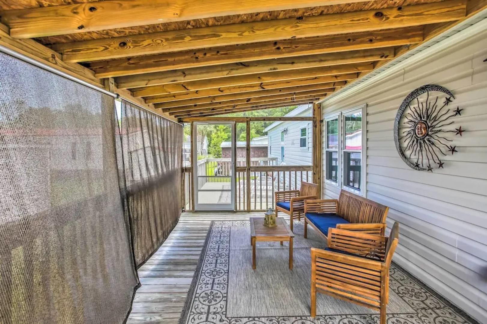 Murrells Inlet Home w/ 2 Screened-in Porches!