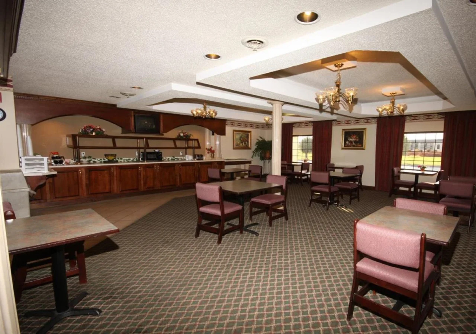 Gateway Inn and Suites