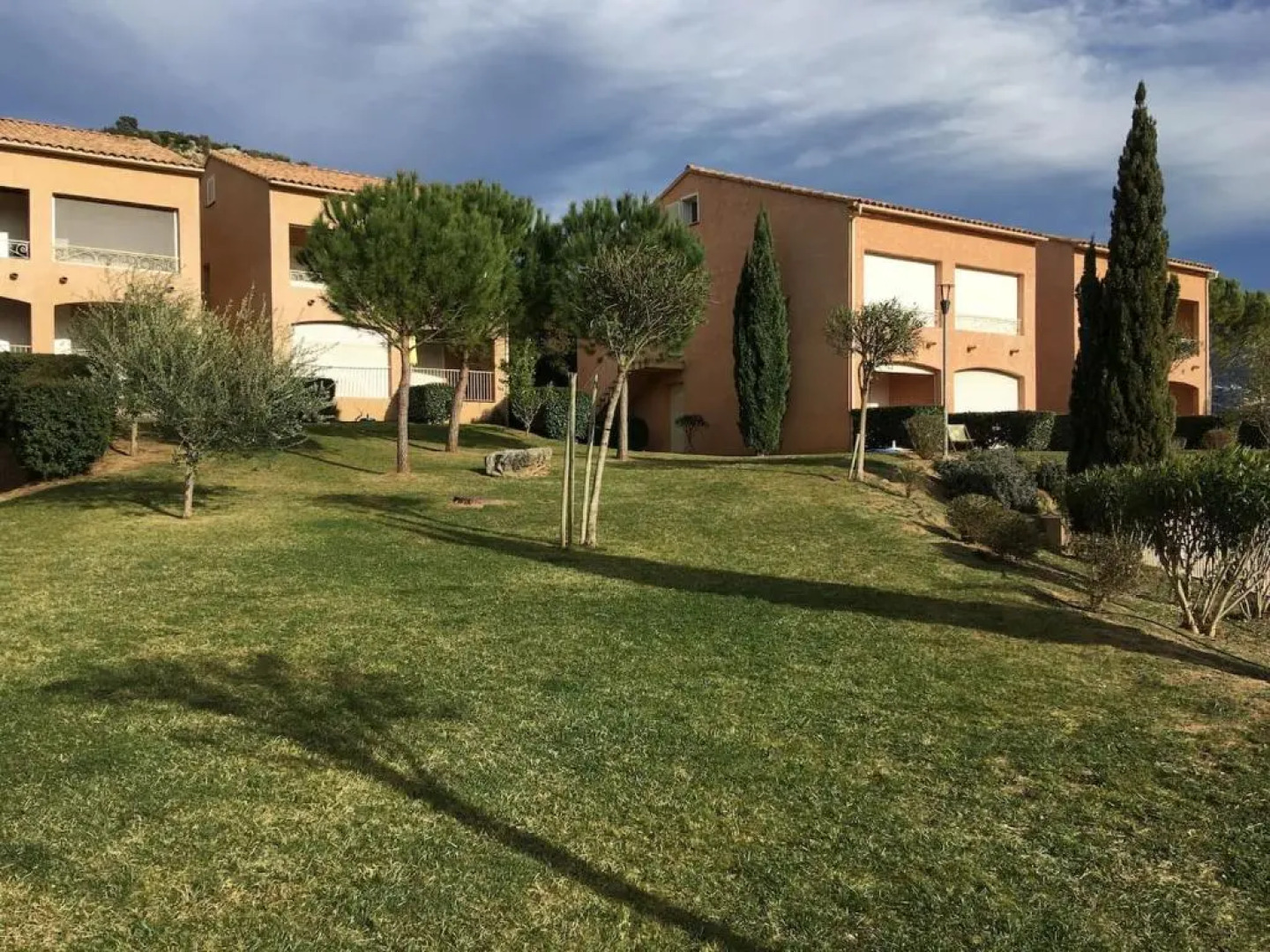 T2 pour 4 pers, charmante résidence avec piscine