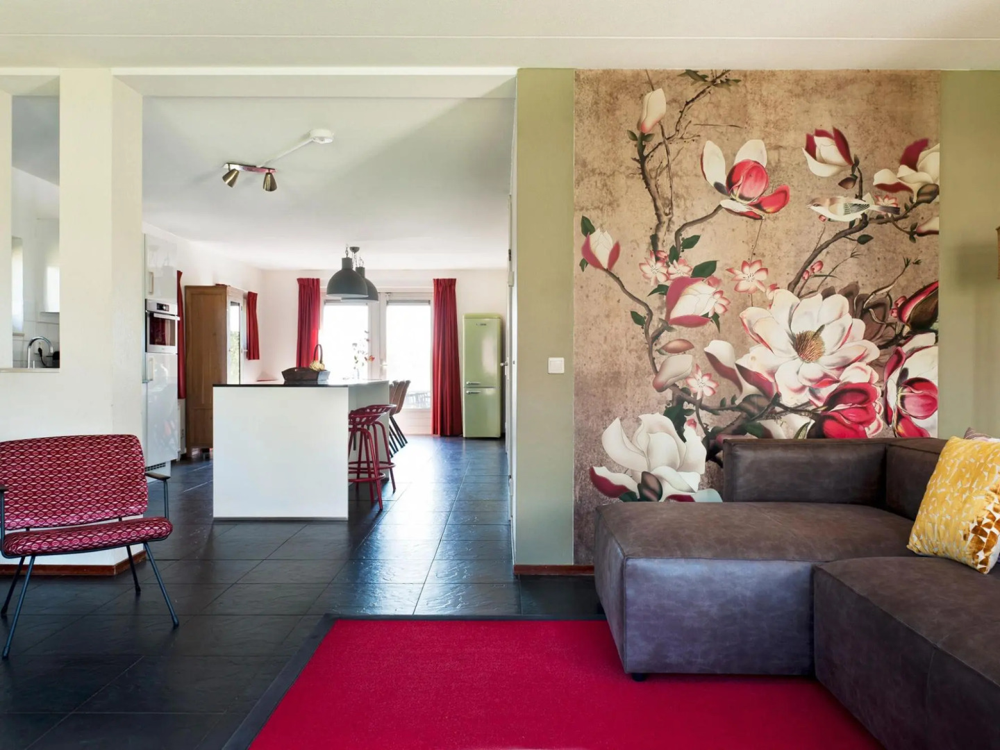 Attractive holiday home in Groningen with outdoor spa