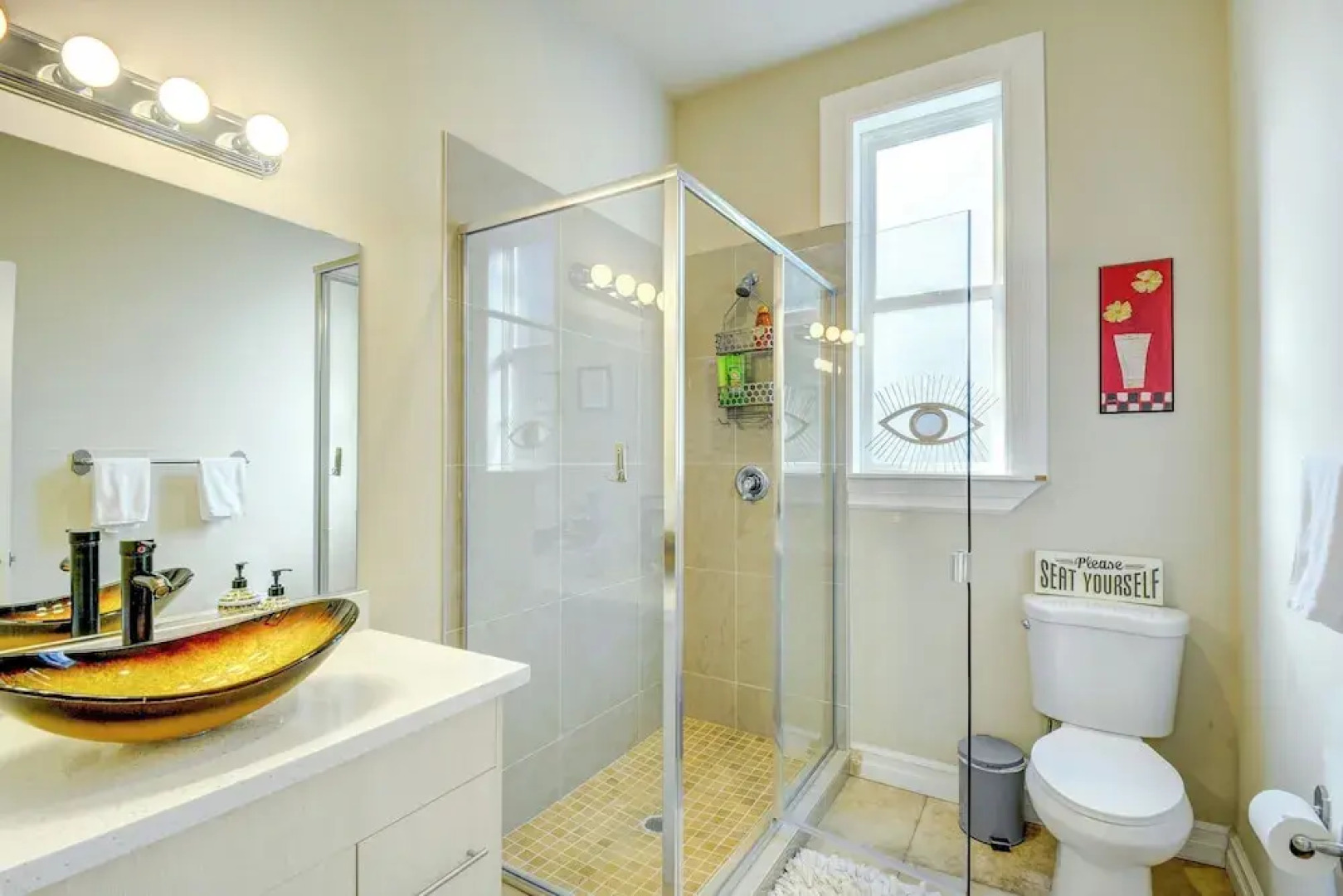 Luxe Federal Way Rental - Walk to the Water!