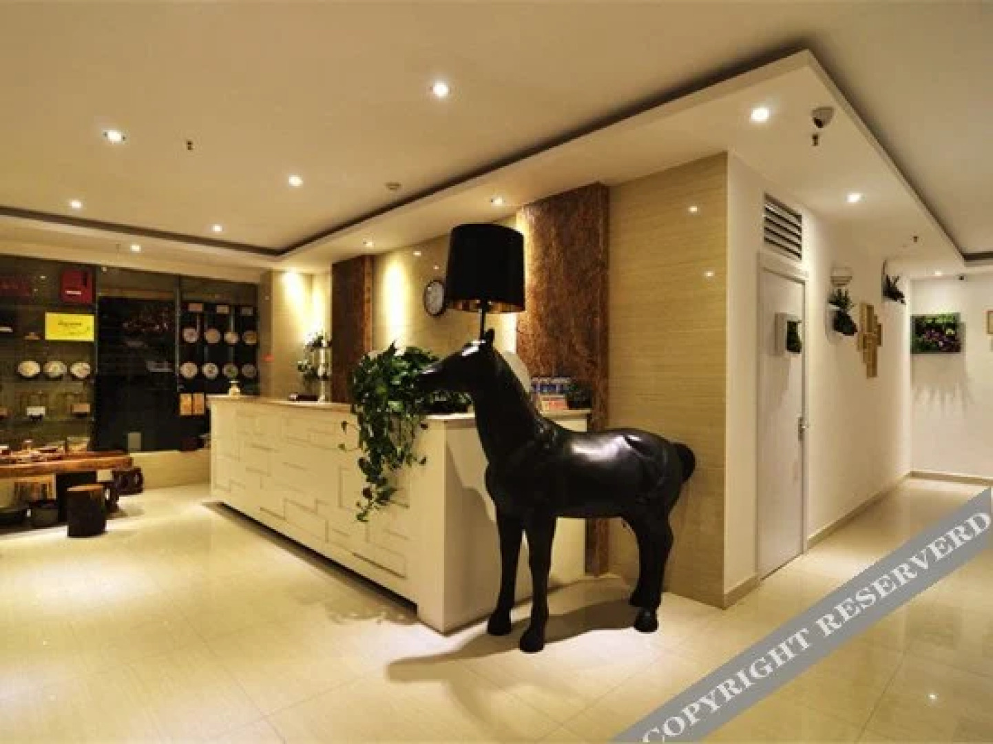 Pu'er Wanlin Theme Hotel