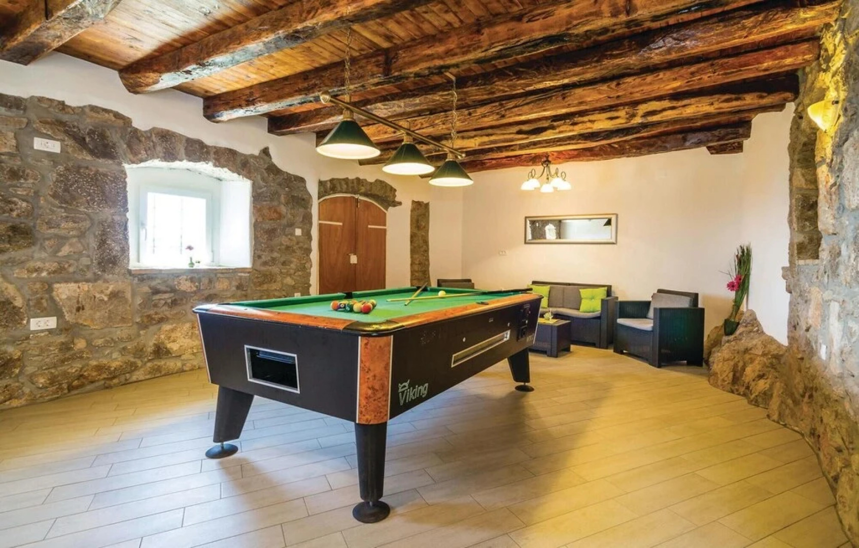 Amazing Home in Medveja with Hot Tub, WiFi & 4 Bedrooms