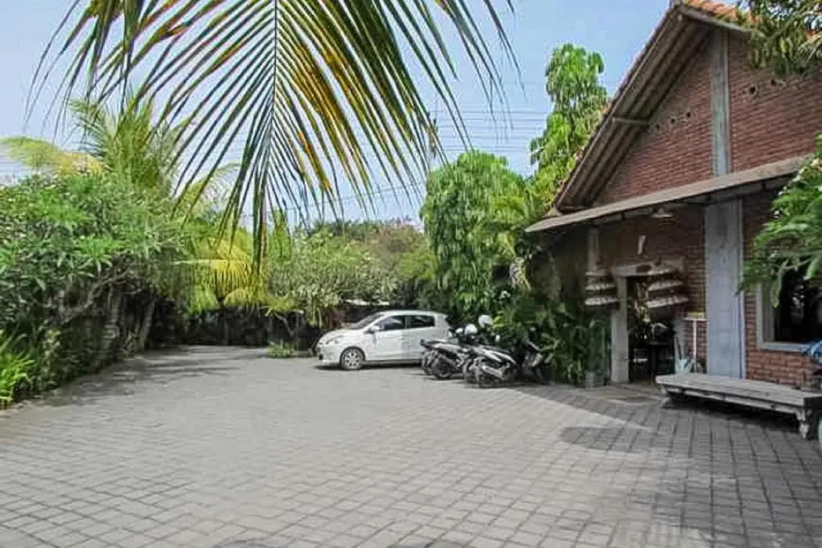 Nadia Pansion & Cottage