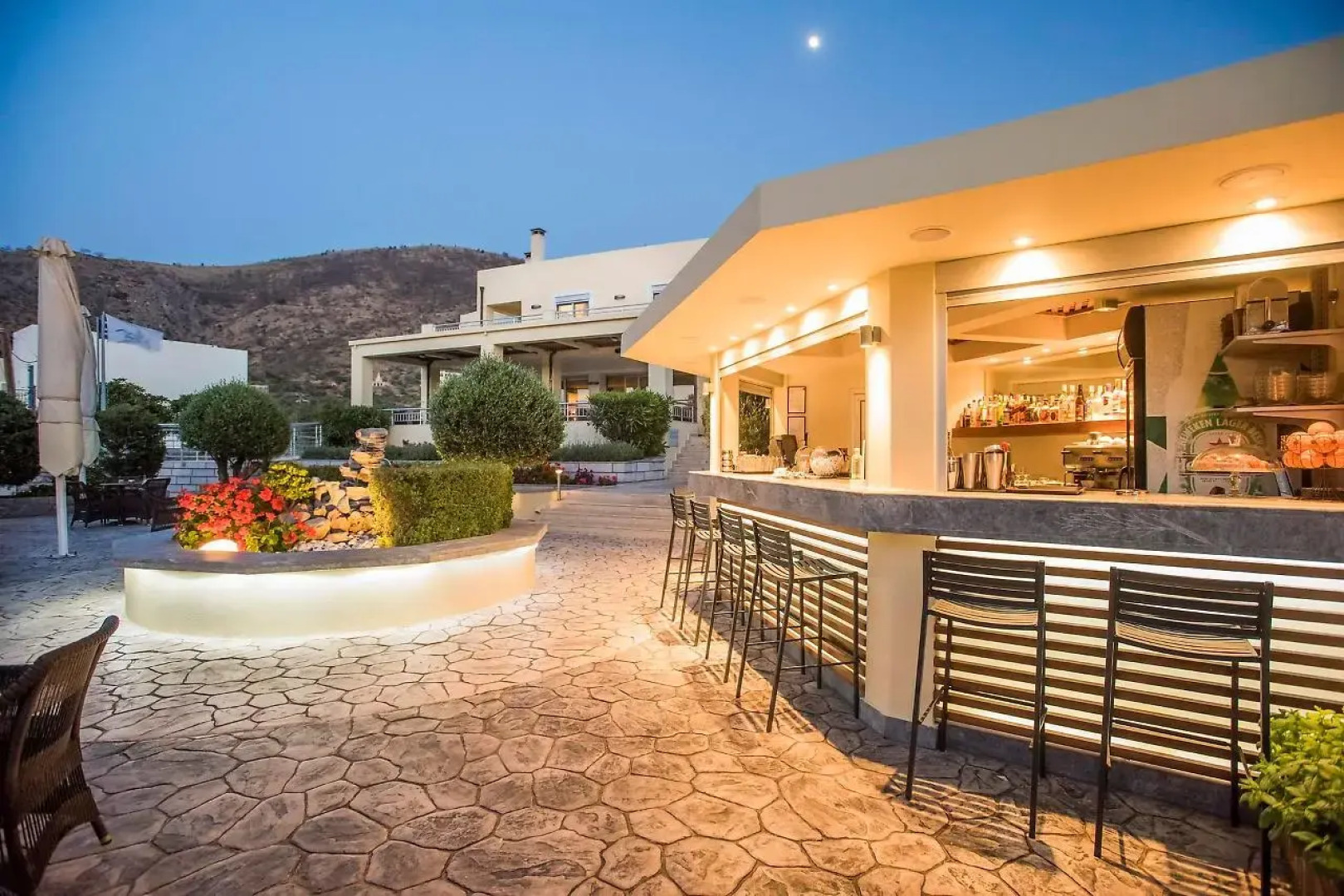 Almiriki Chios Rooms & Apartments