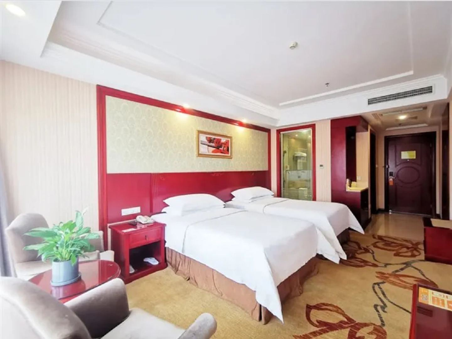 Vienna Hotel Chongqing Changshengqiao Subway Station Branch