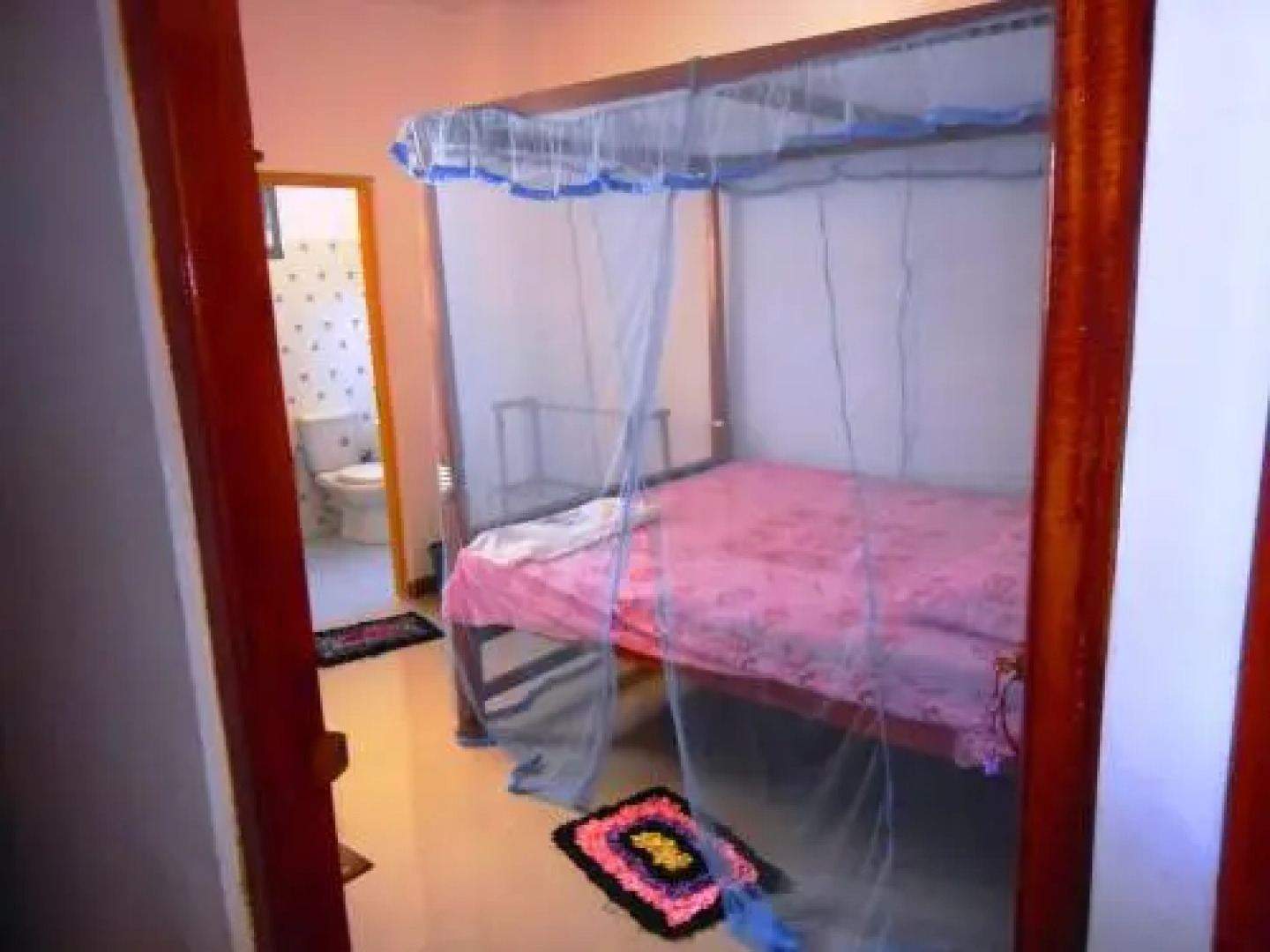 Dhanushka Guest House