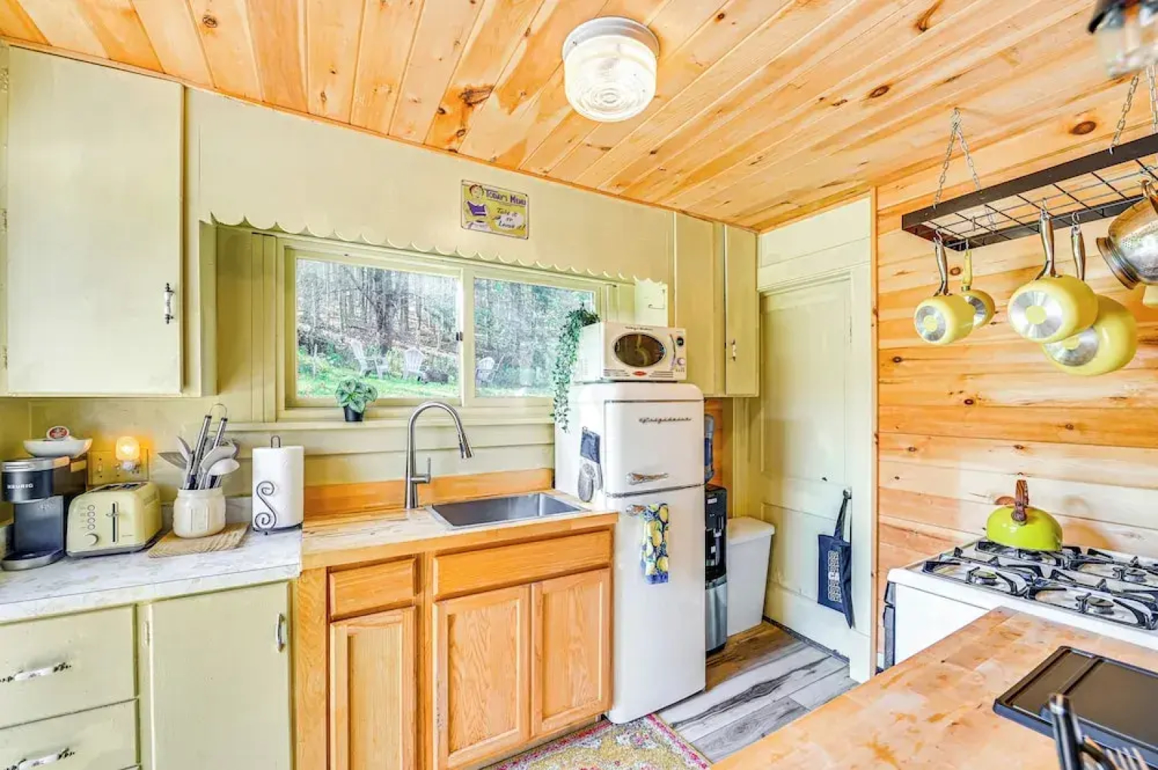 Pet-friendly Catskills Retreat: Fire Pit & Deck!