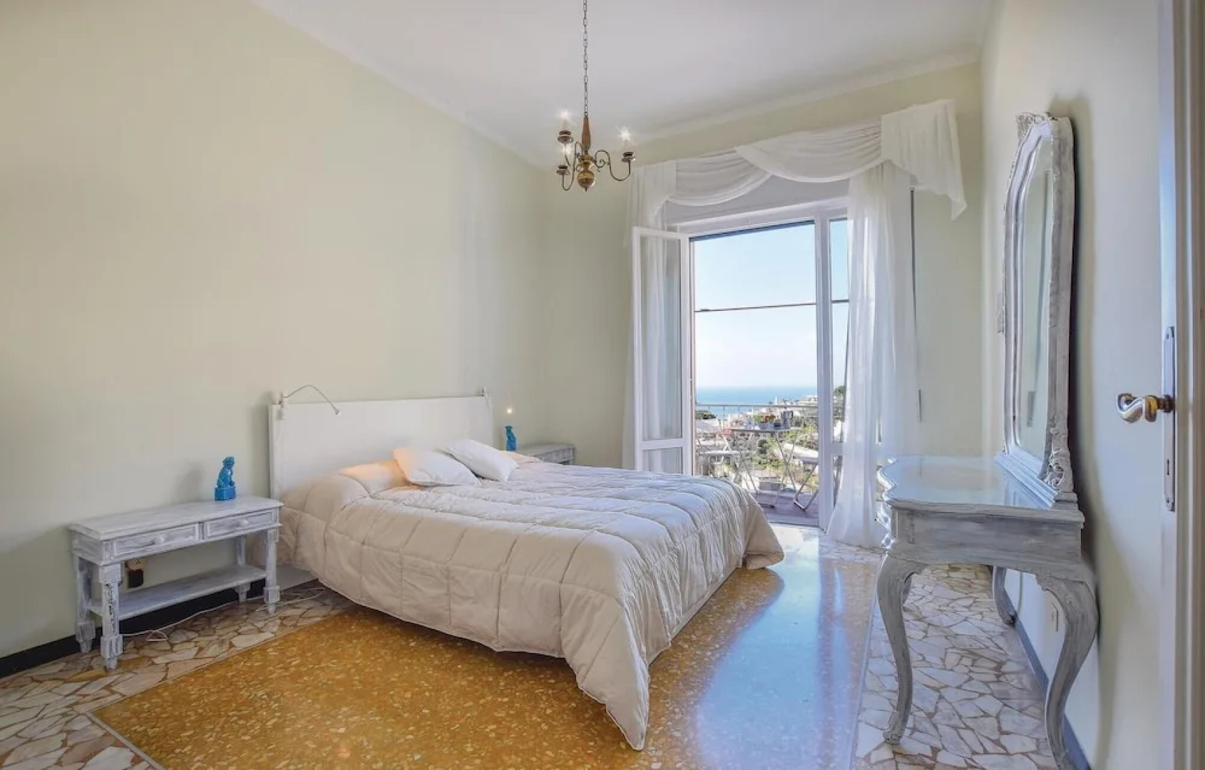 Stunning Home in Pieve Ligure With Wifi and 2 Bedrooms