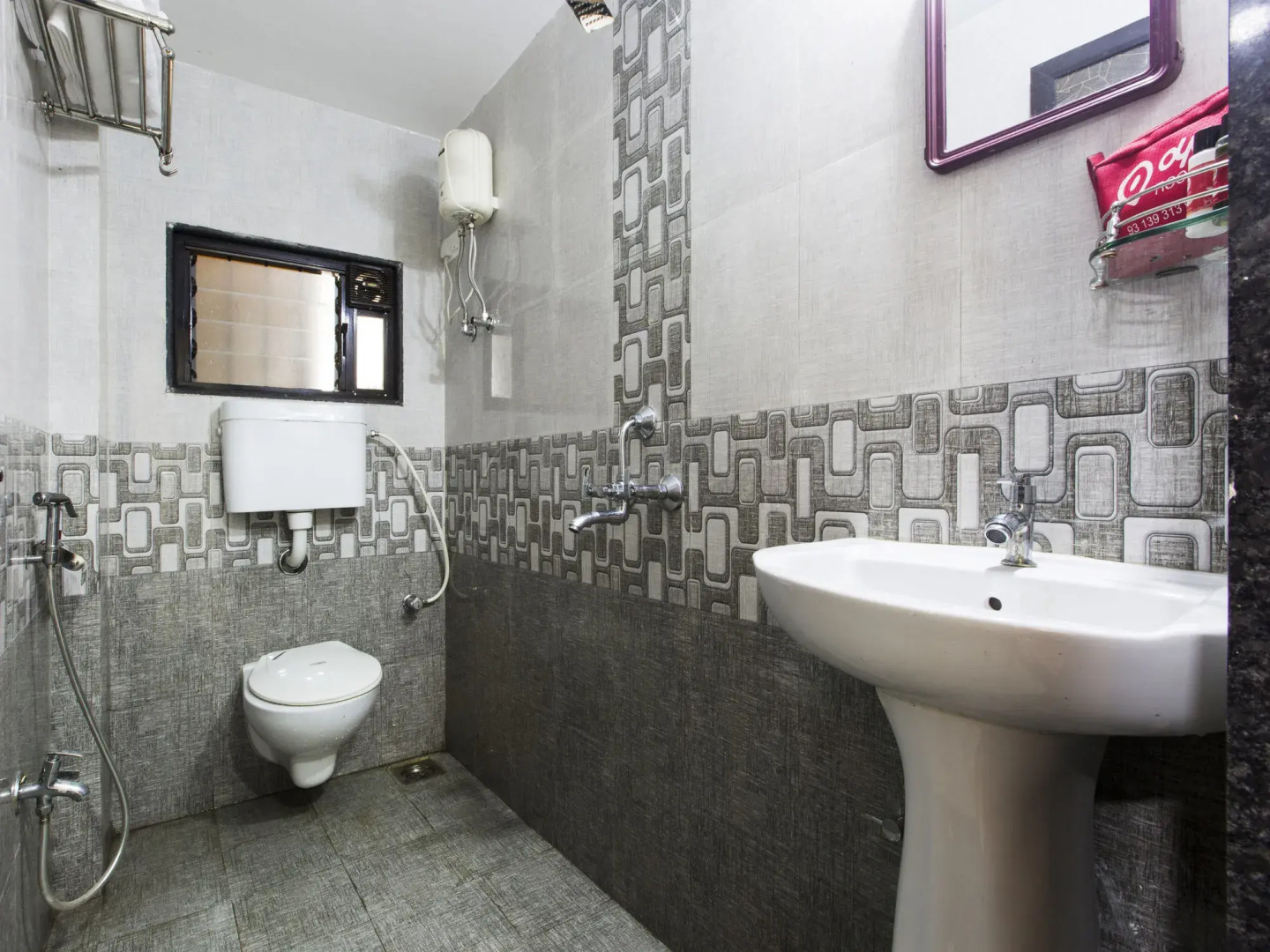 OYO Rooms Vashi Apmc Market