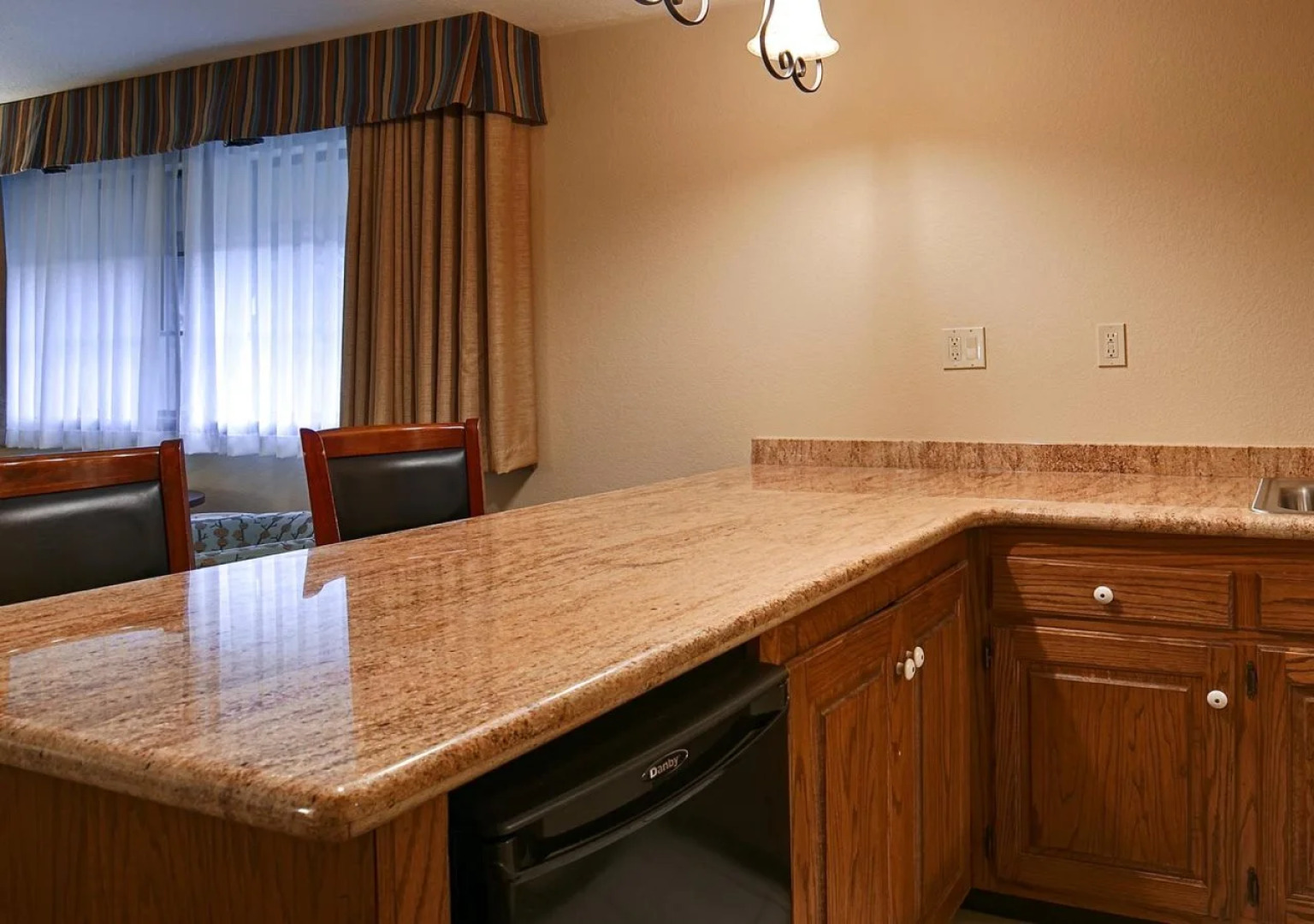 Best Western Windsor Inn