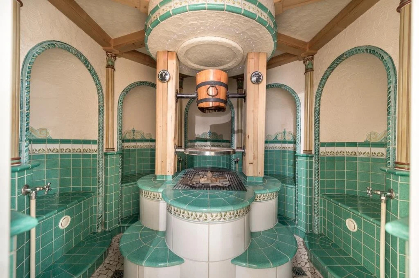 Aktiv- & Wellnesshotel Bergfried