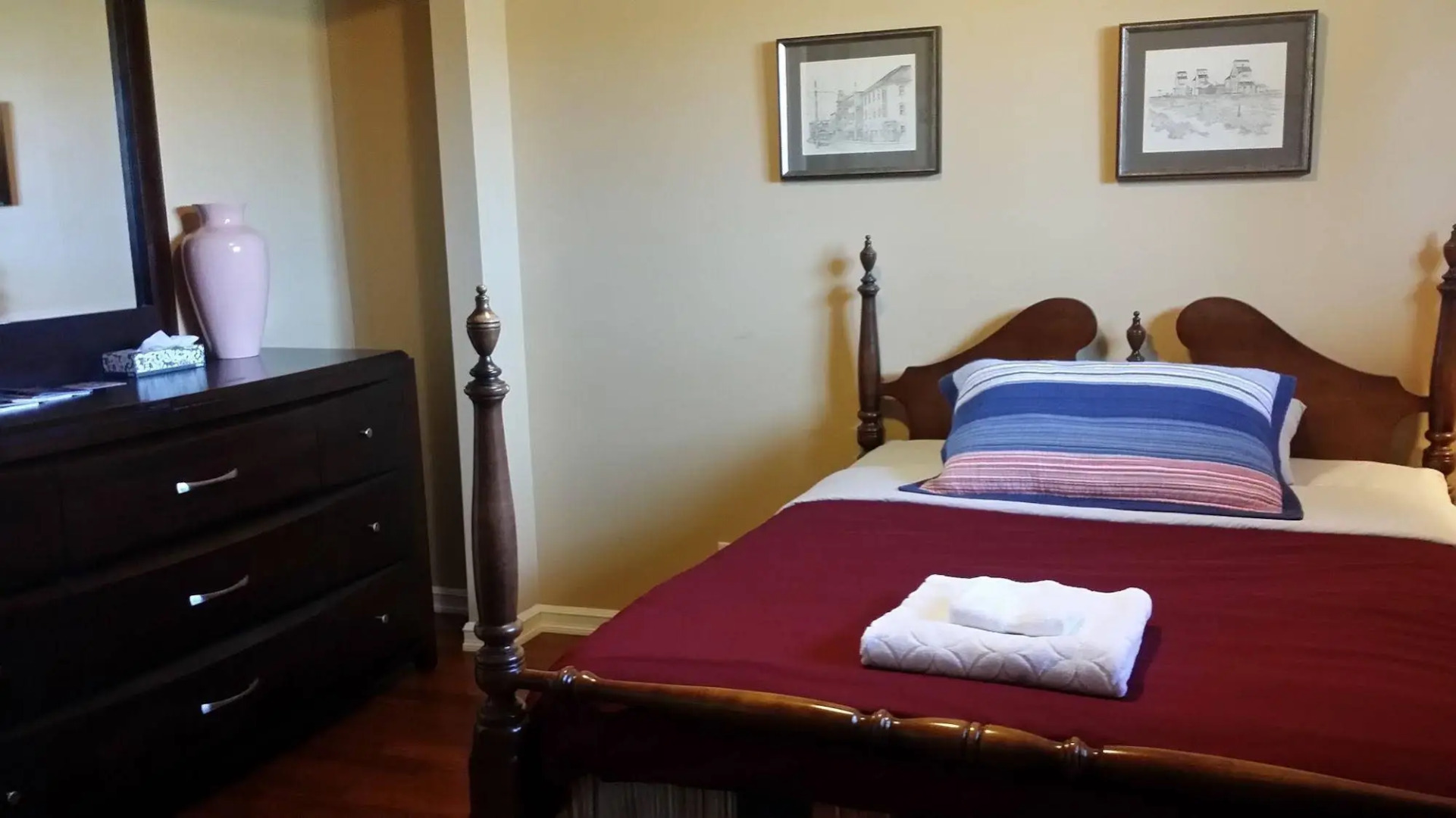 Eileen's Bed & Breakfast - Guest House