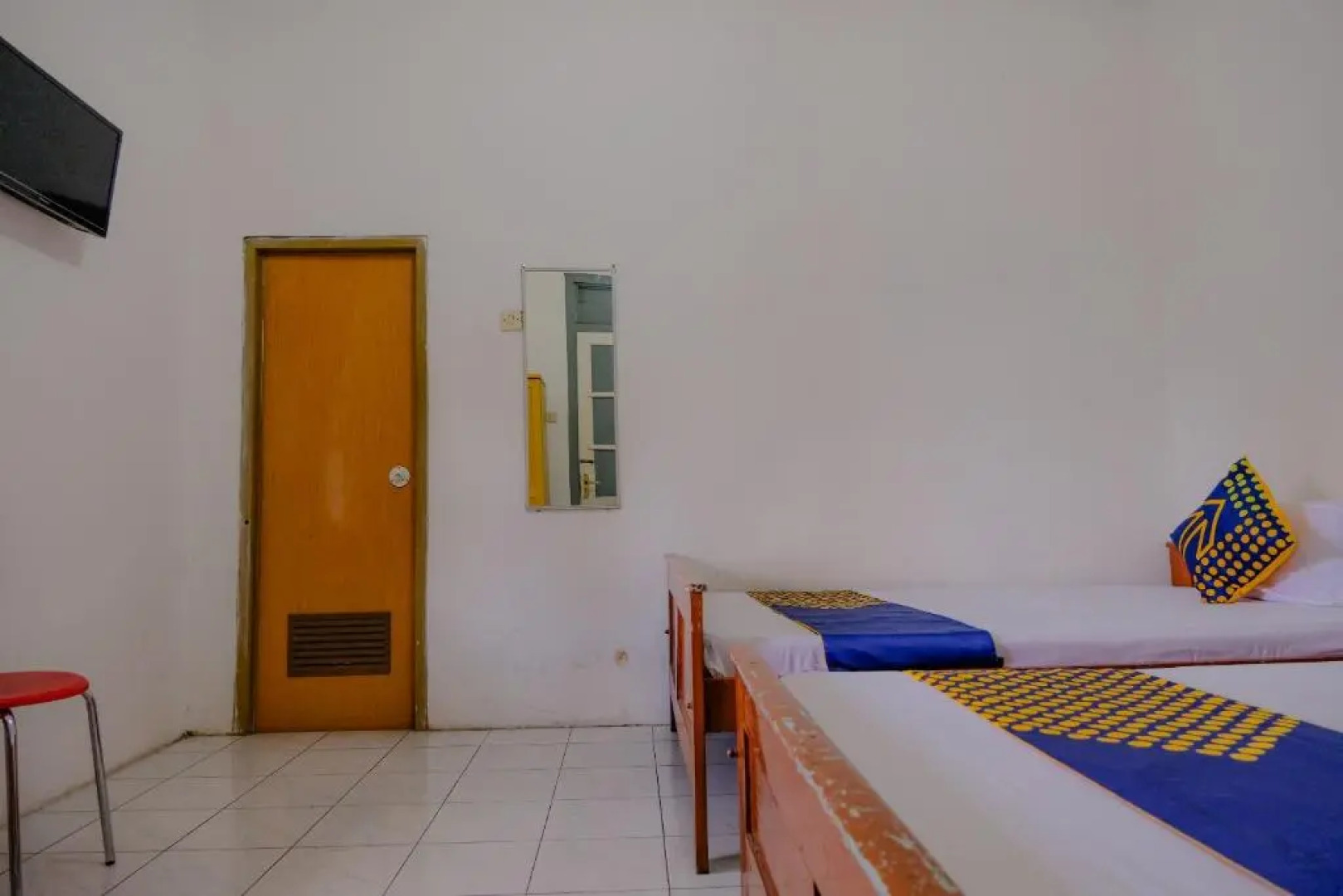 OYO Life 2638 Hotel Raya