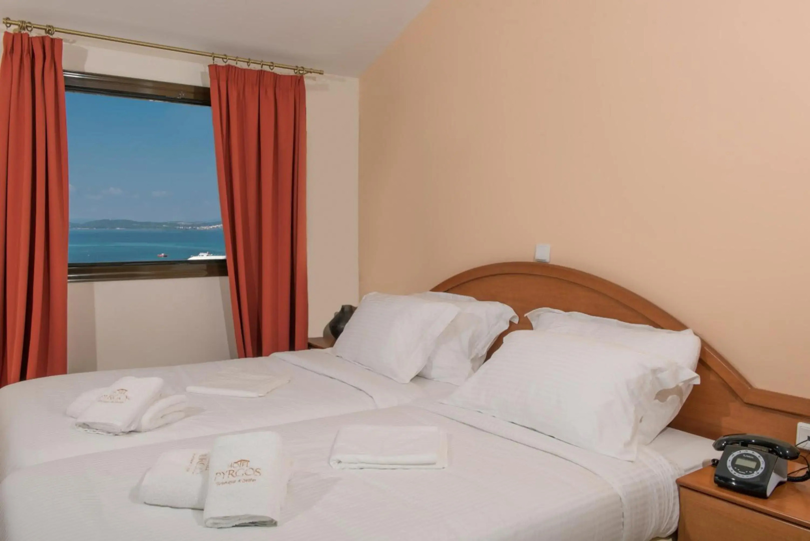 Hotel Pyrgos Boutique & Suites