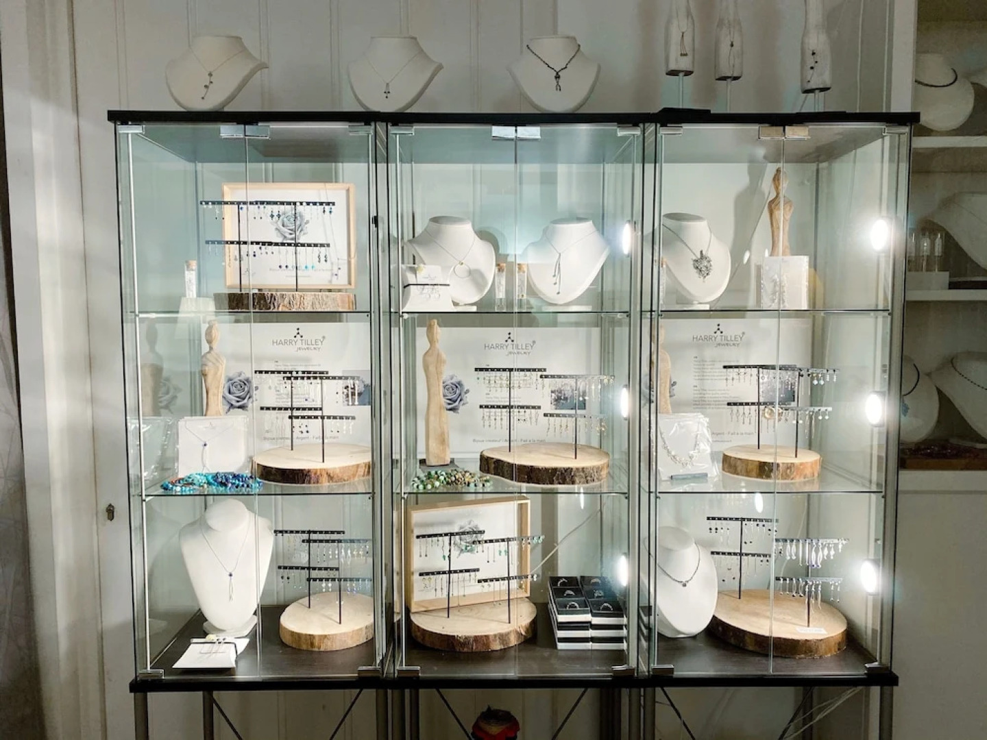 Tipi Lounge and breakfast