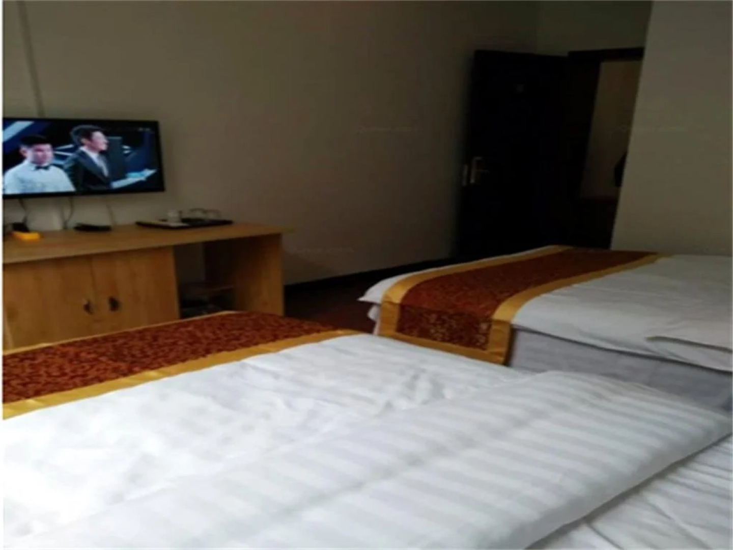 Taohuayuan Hotel Nanjiang