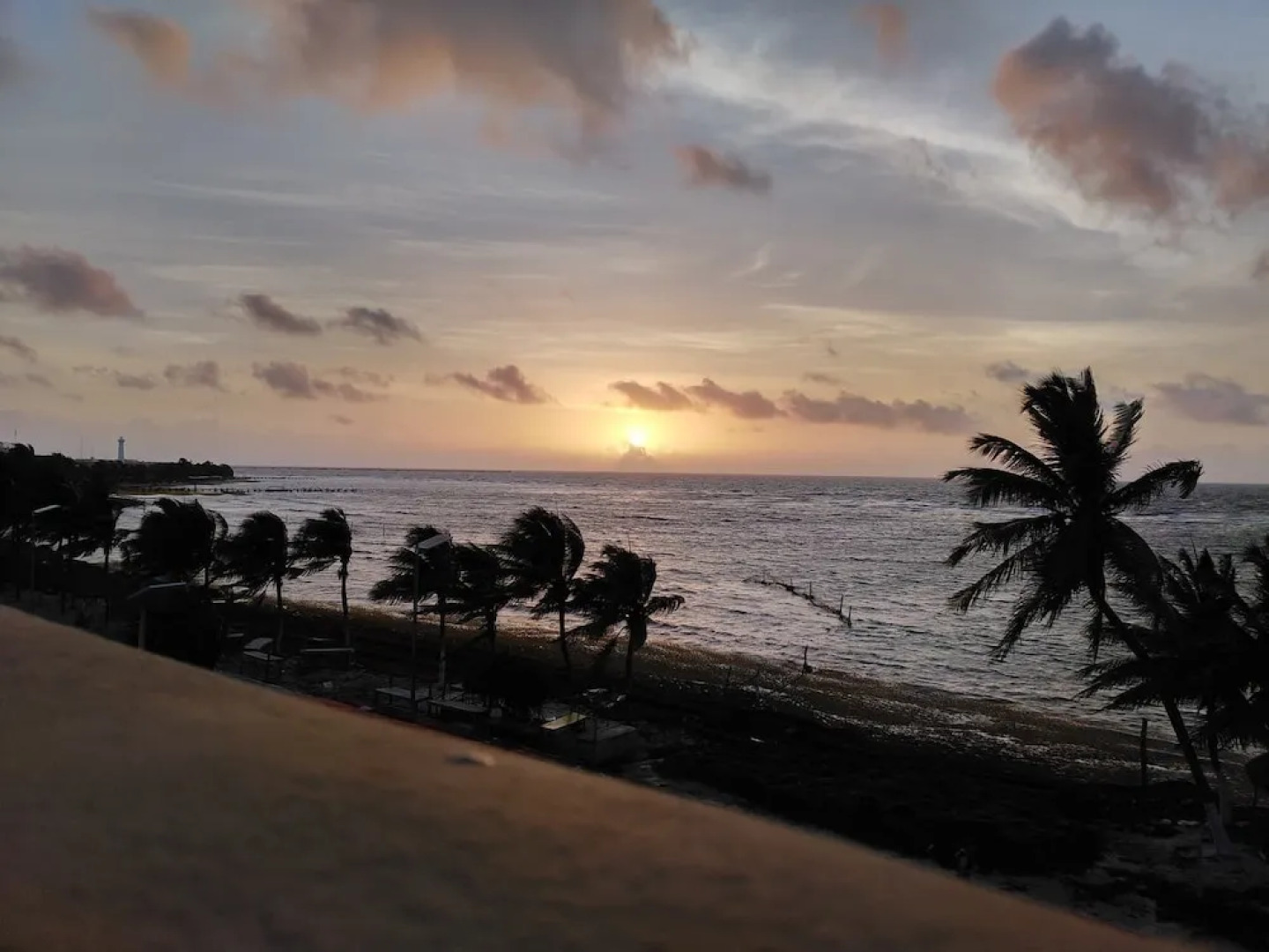 Maha Sand Suites Hostel & Hotel