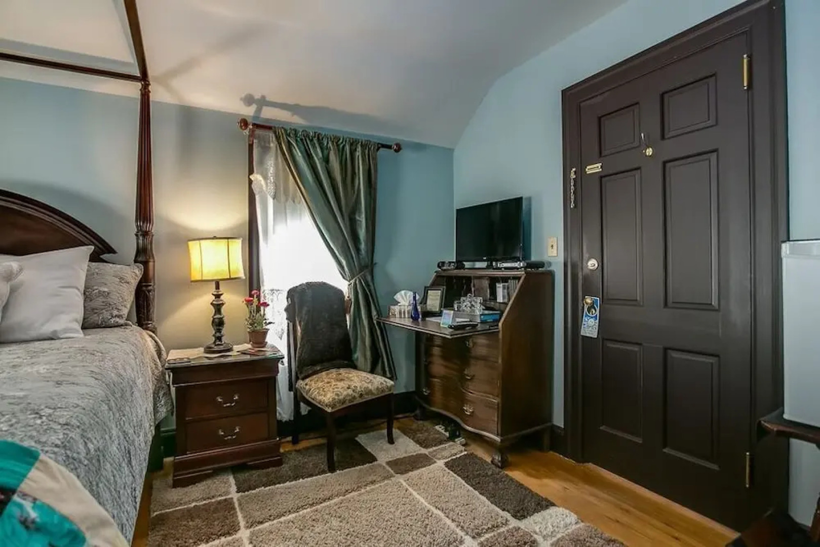 Baccalieu Trail Bed and Breakfast Fine Dining Restaurant