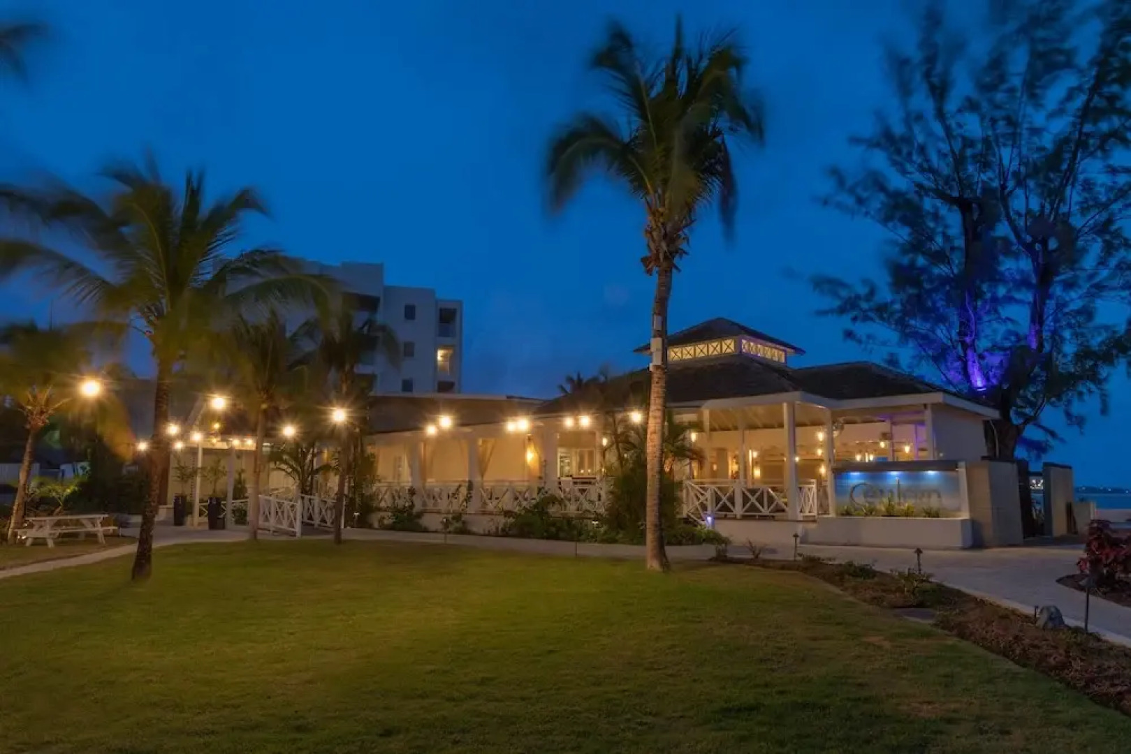 Luxury Collection at Sea Breeze Beach House by Ocean Hotels