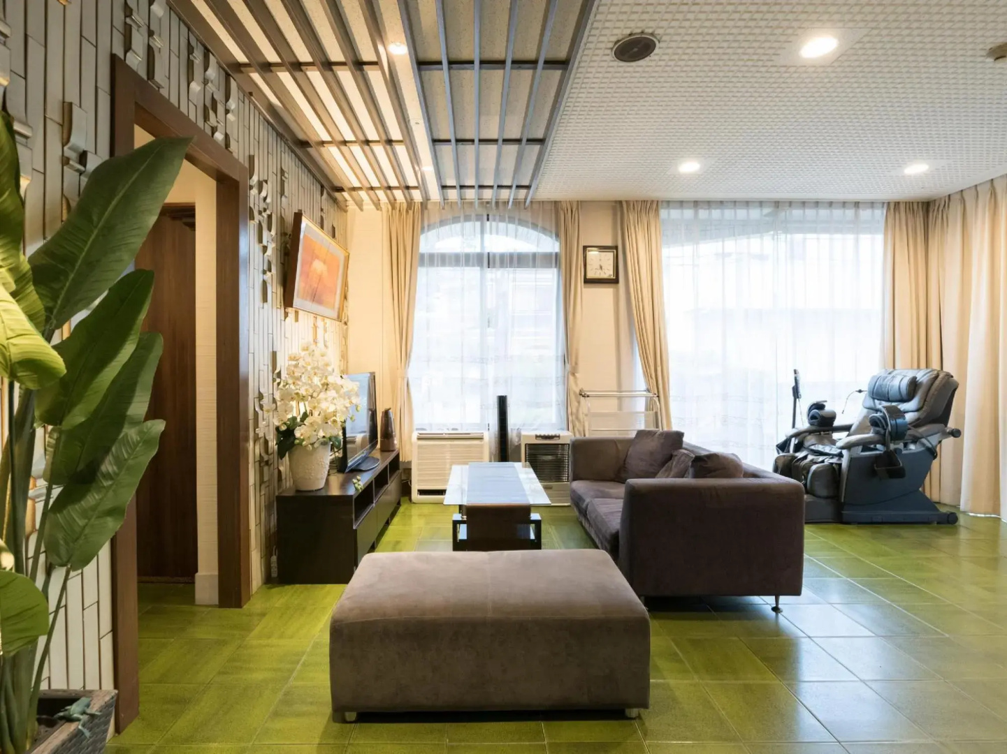 OYO Business Hotel Koyo